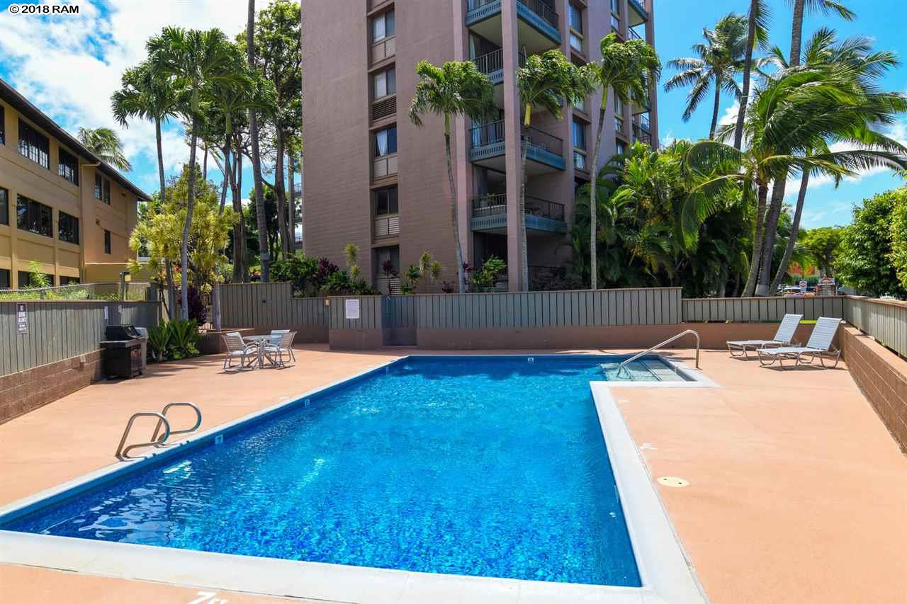 Kahana Manor condo # 201, Lahaina, Hawaii - photo 4 of 22