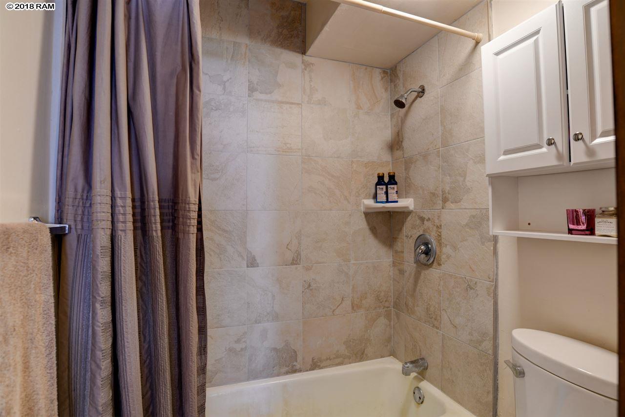 Kahana Manor condo # 201, Lahaina, Hawaii - photo 10 of 22