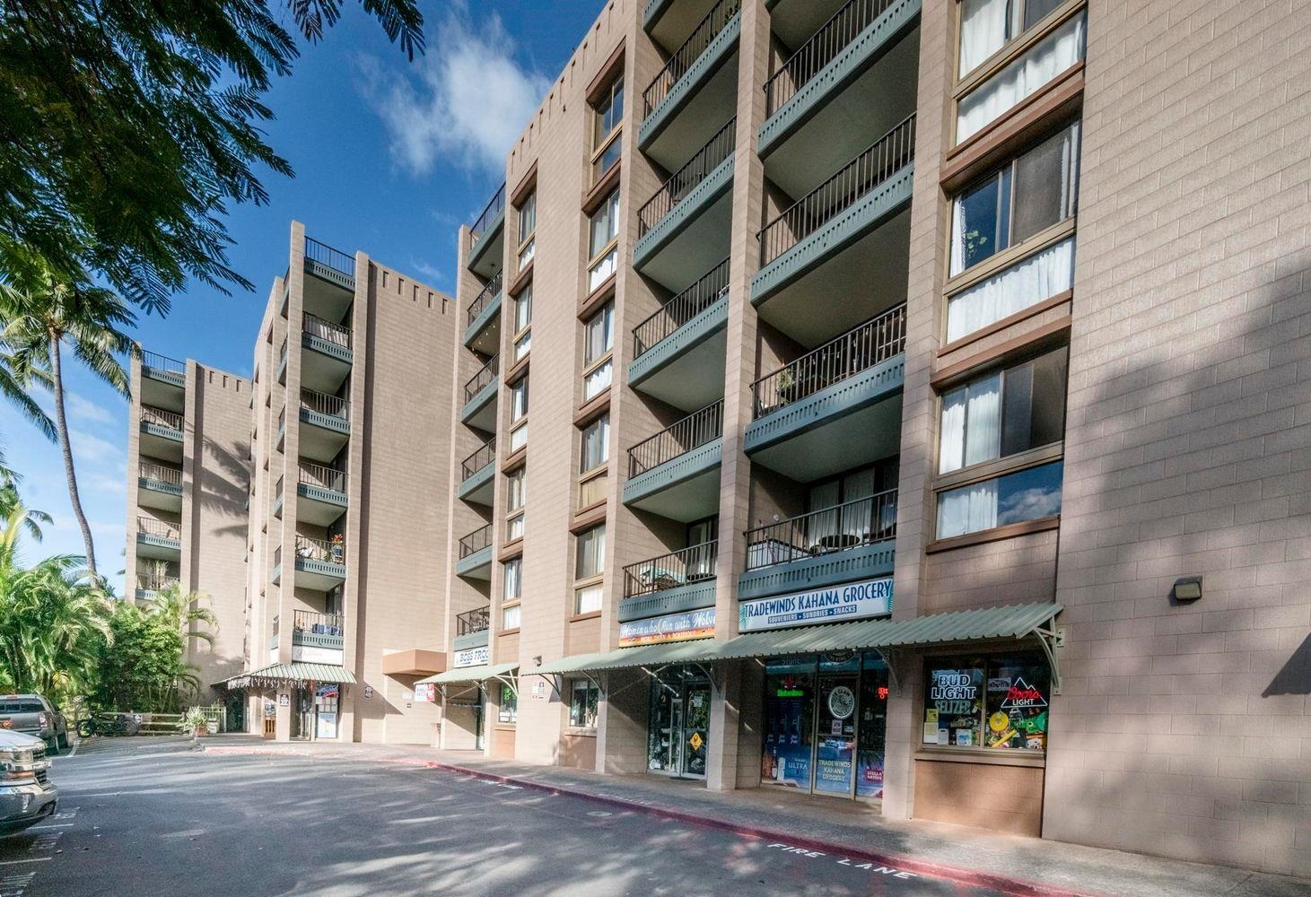 Kahana Manor condo # 210, Lahaina, Hawaii - photo 20 of 28