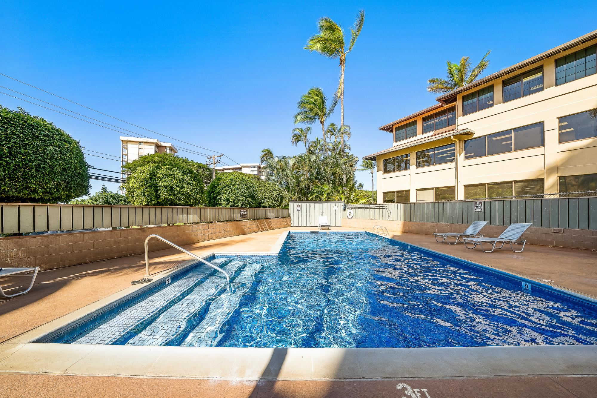 Kahana Manor condo # 218, Lahaina, Hawaii - photo 24 of 37