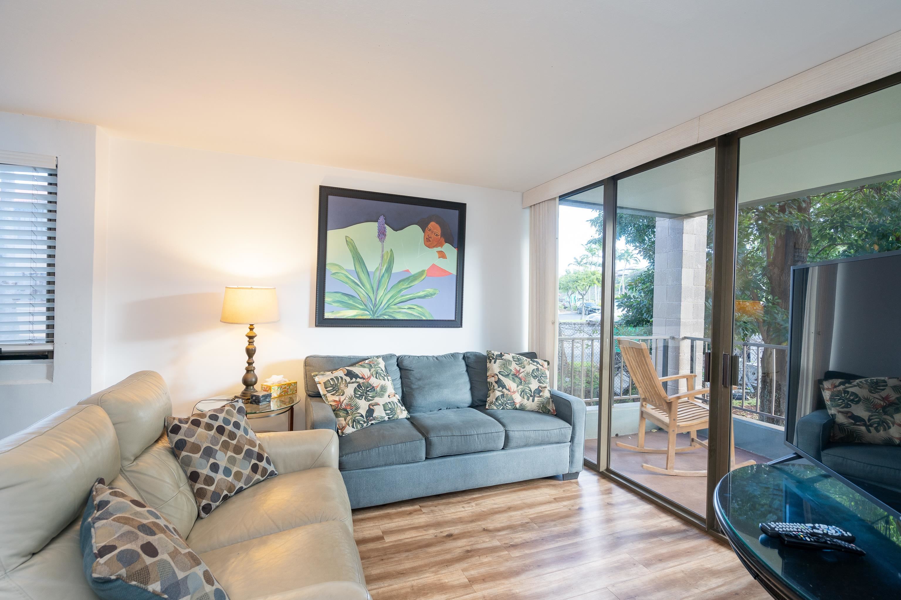 Kahana Manor condo # 220, Lahaina, Hawaii - photo 2 of 26