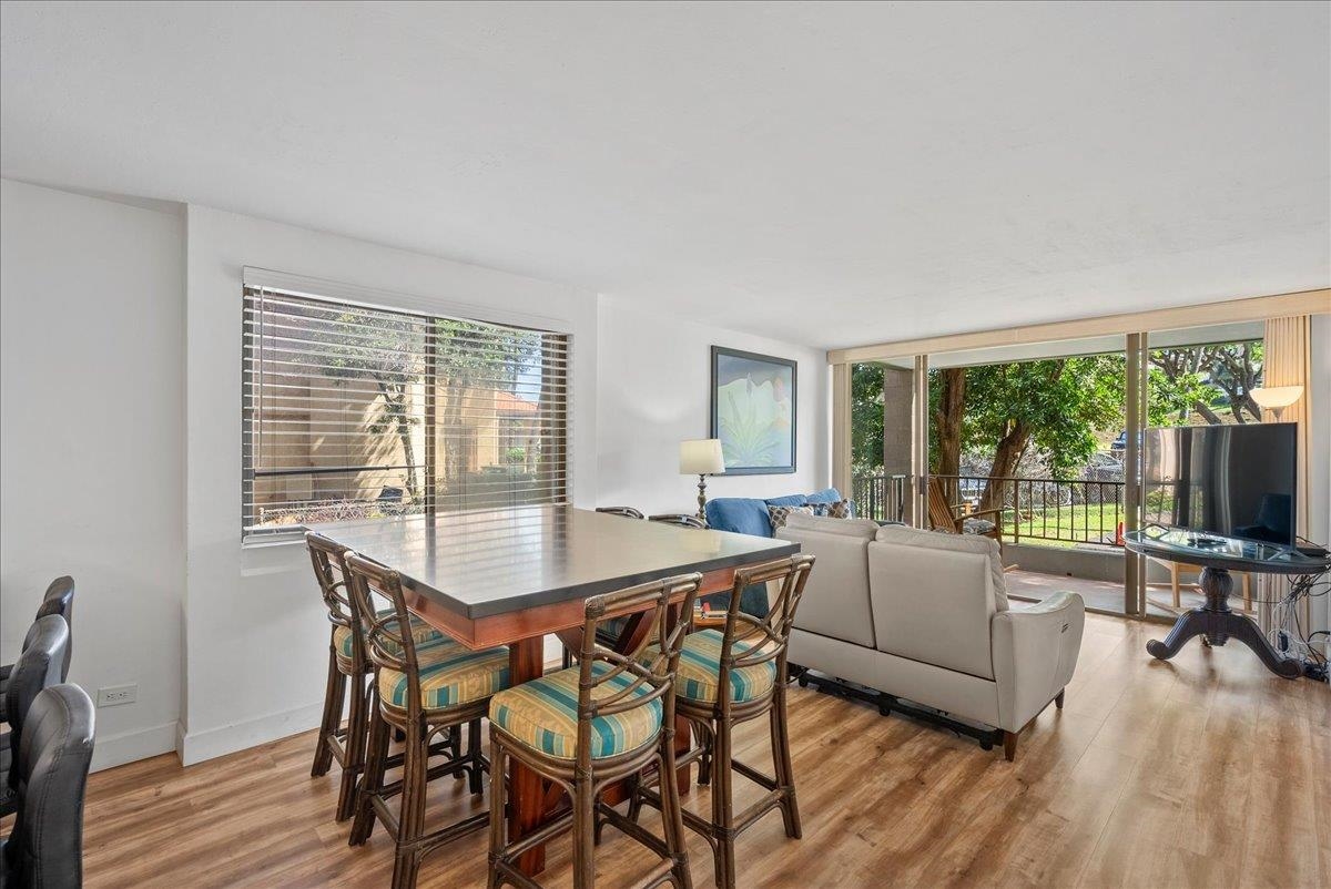 Kahana Manor condo # 220, Lahaina, Hawaii - photo 6 of 28