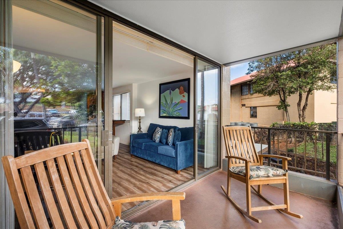Kahana Manor condo # 220, Lahaina, Hawaii - photo 14 of 19