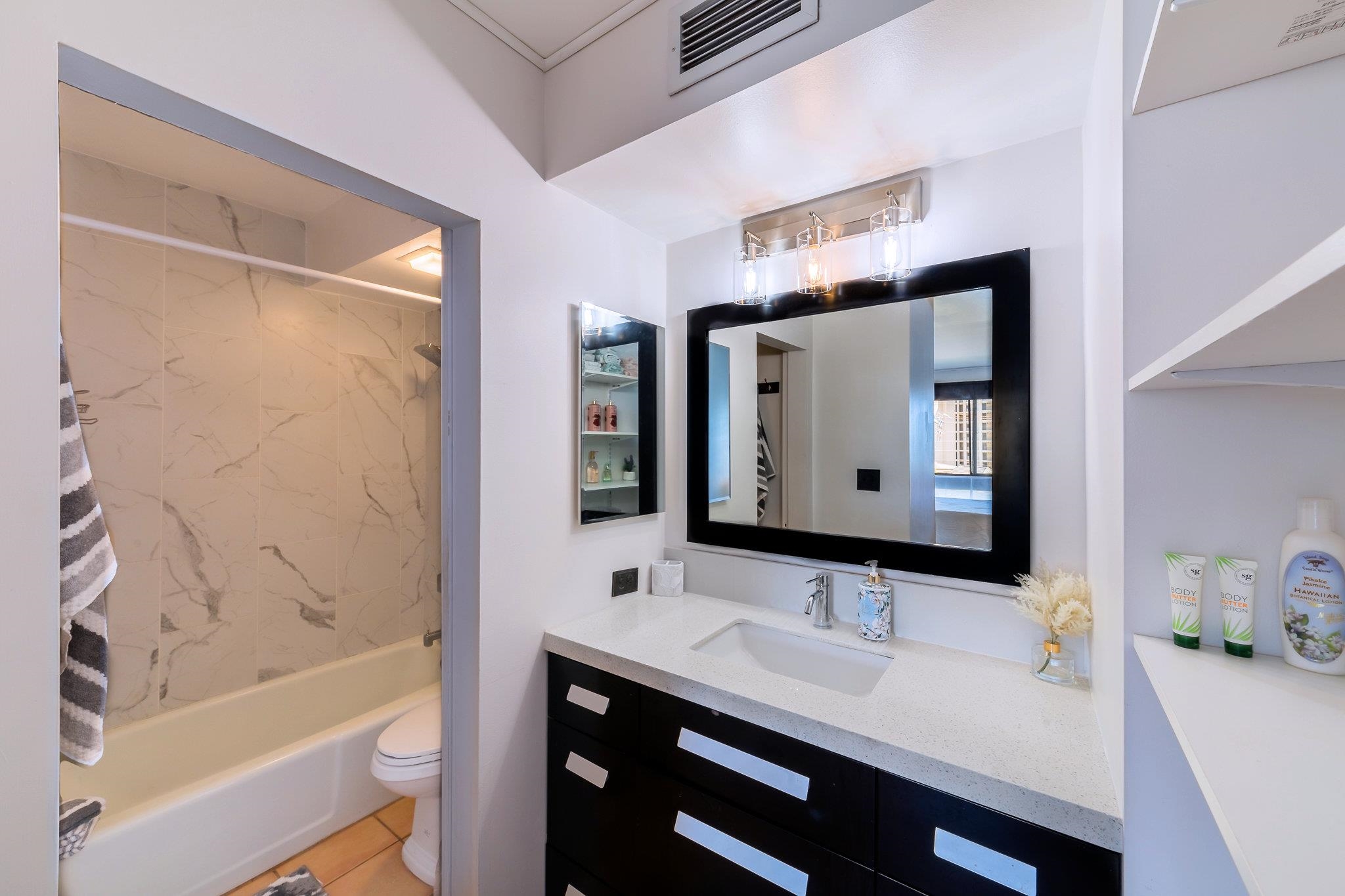 Kahana Manor condo # 302, Lahaina, Hawaii - photo 25 of 50