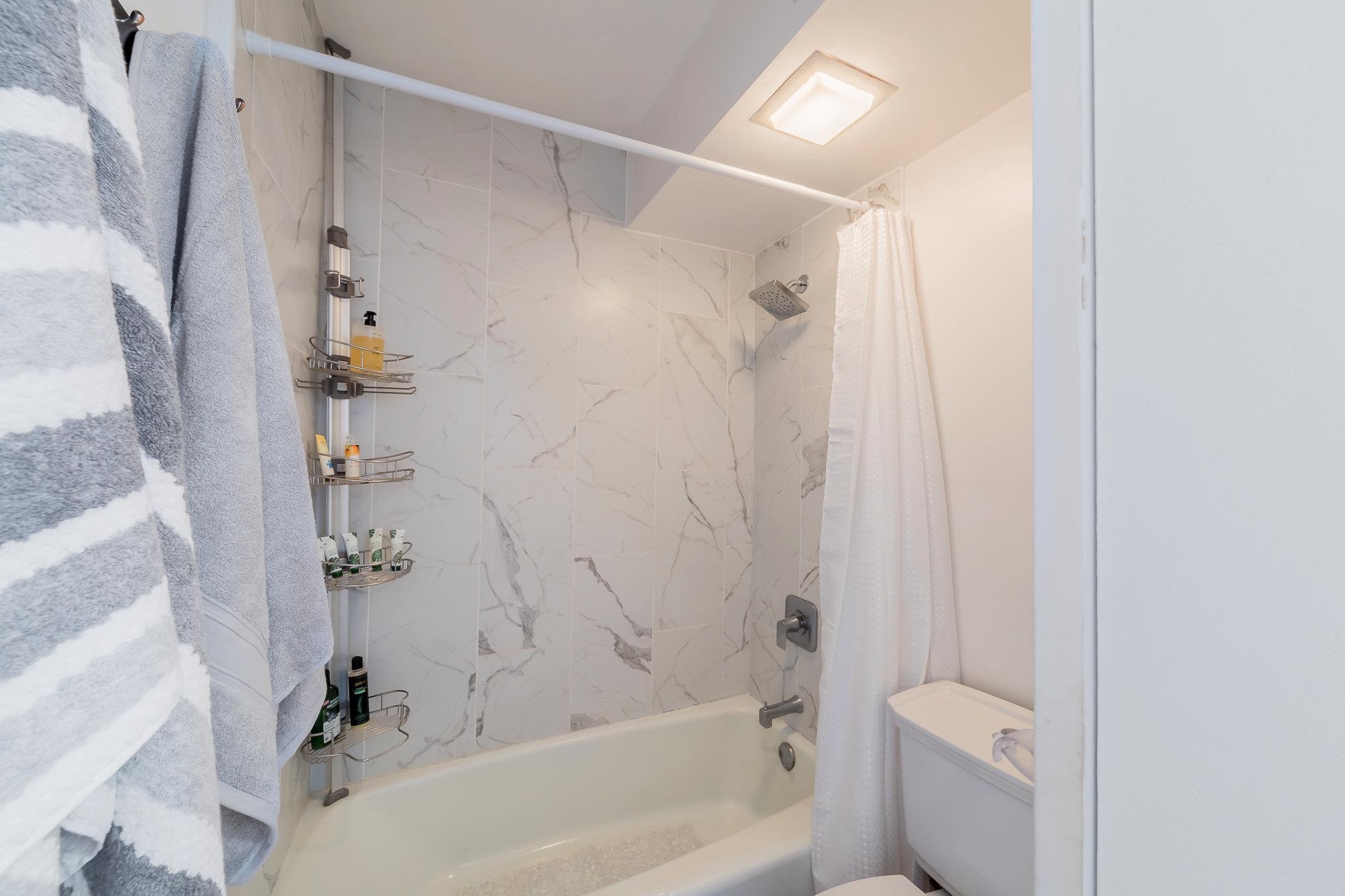 Kahana Manor condo # 302, Lahaina, Hawaii - photo 28 of 50