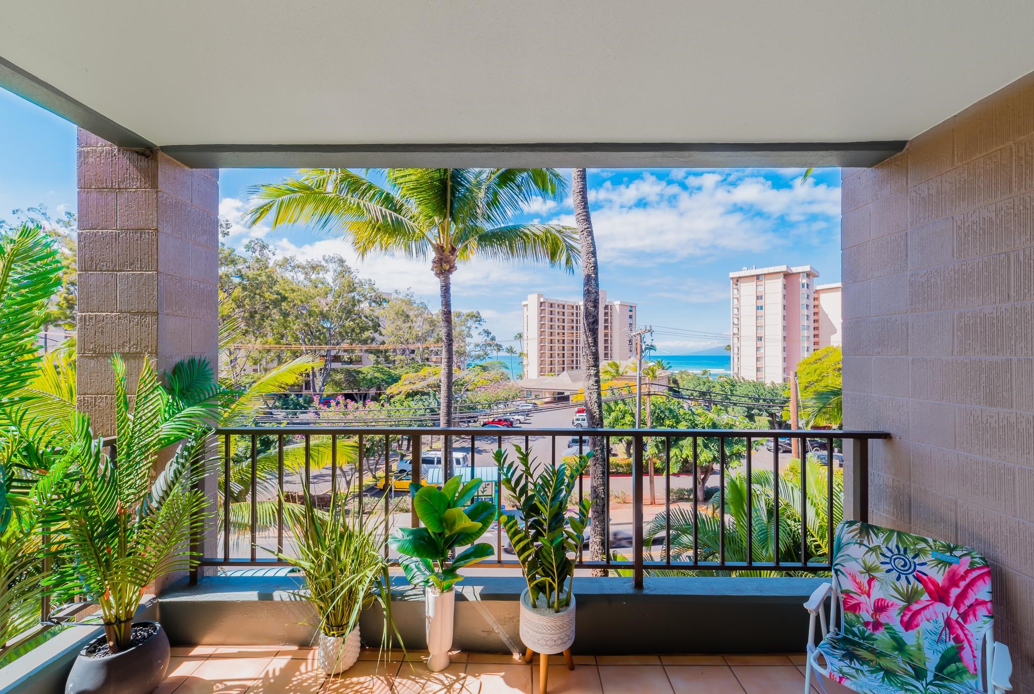 Kahana Manor condo # 302, Lahaina, Hawaii - photo 34 of 50