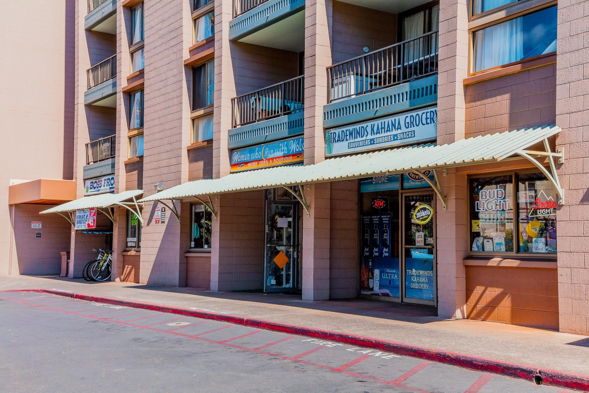 Kahana Manor condo # 302, Lahaina, Hawaii - photo 47 of 50