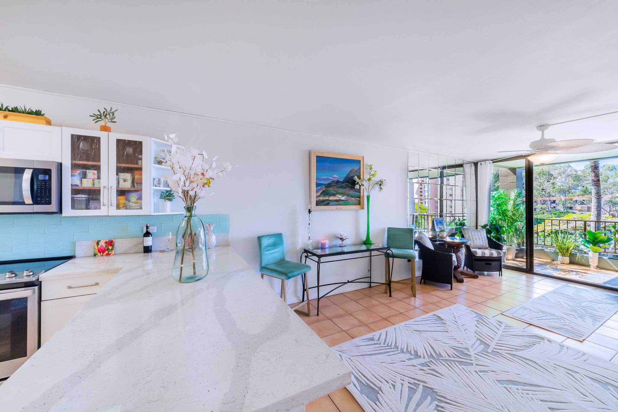 Kahana Manor condo # 302, Lahaina, Hawaii - photo 6 of 50