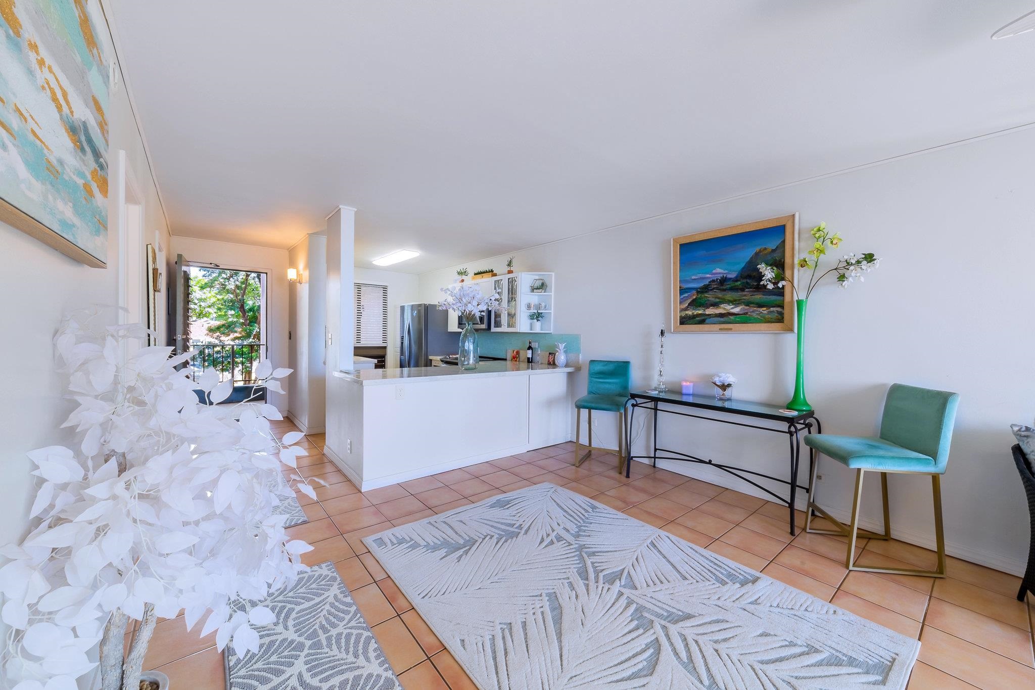 Kahana Manor condo # 302, Lahaina, Hawaii - photo 7 of 50