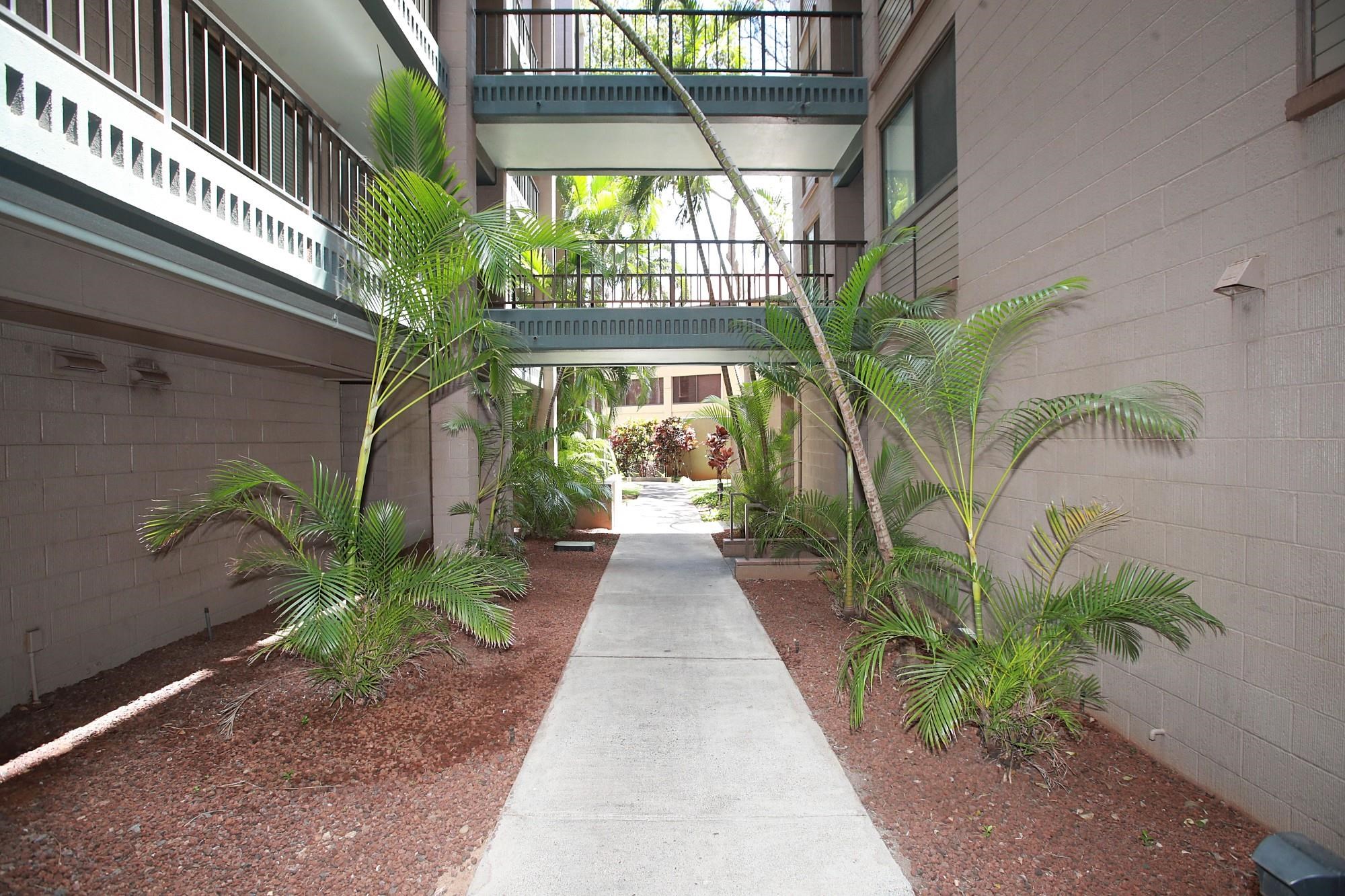 Kahana Manor condo # 317, Lahaina, Hawaii - photo 17 of 30