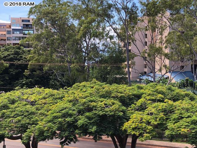 Kahana Manor condo # 410, Lahaina, Hawaii - photo 7 of 11