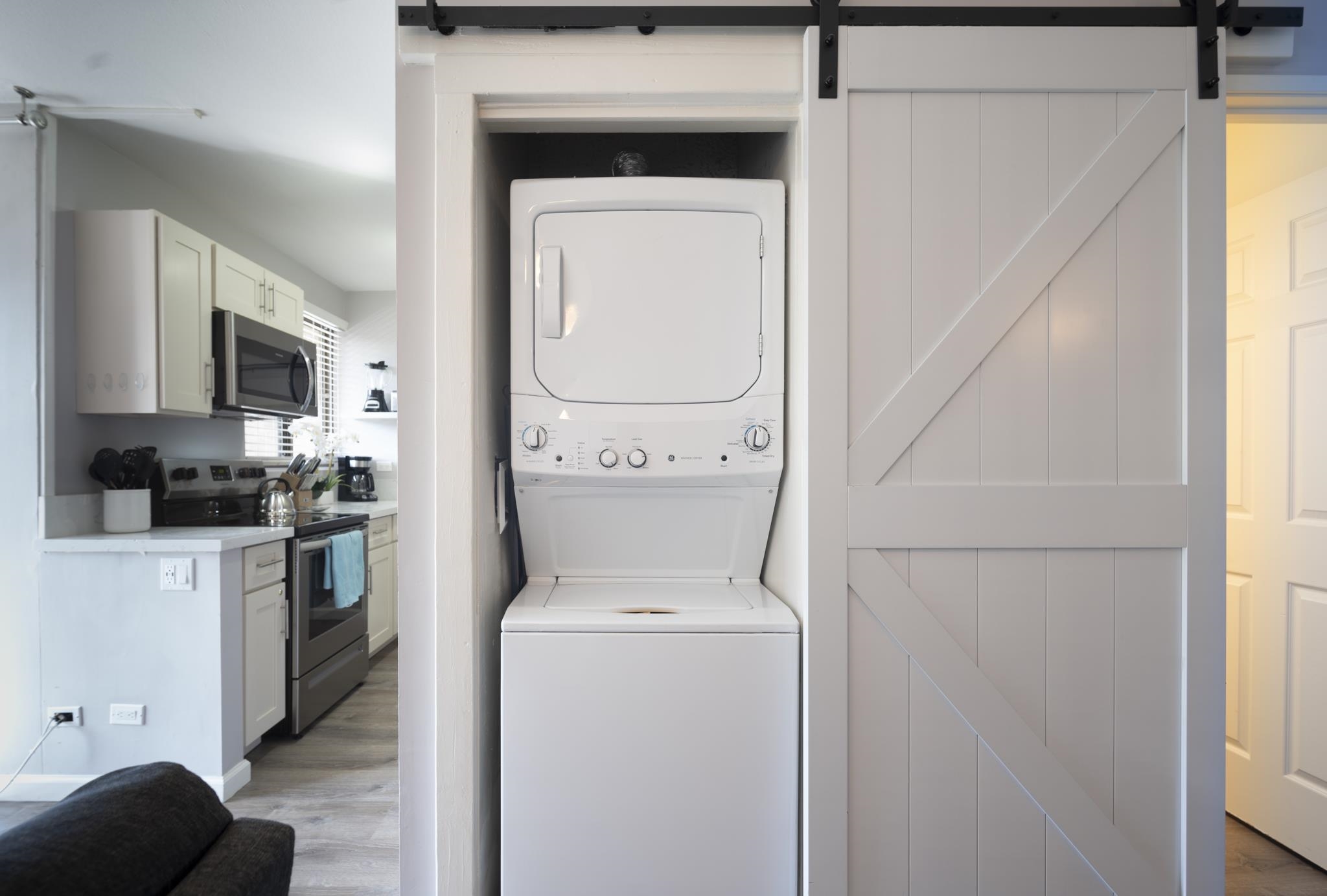 Kahana Manor condo # 411, Lahaina, Hawaii - photo 17 of 38