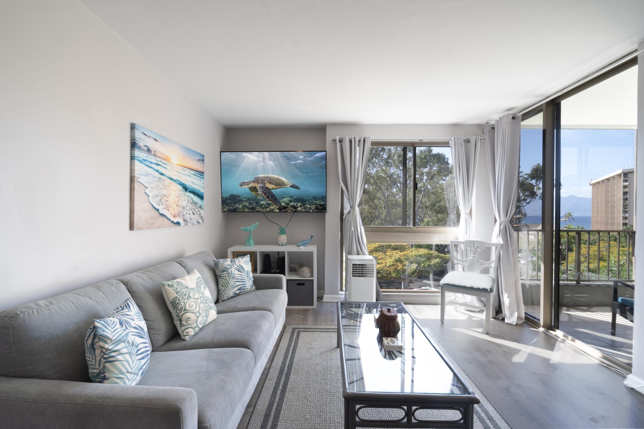 Kahana Manor condo # 411, Lahaina, Hawaii - photo 3 of 38