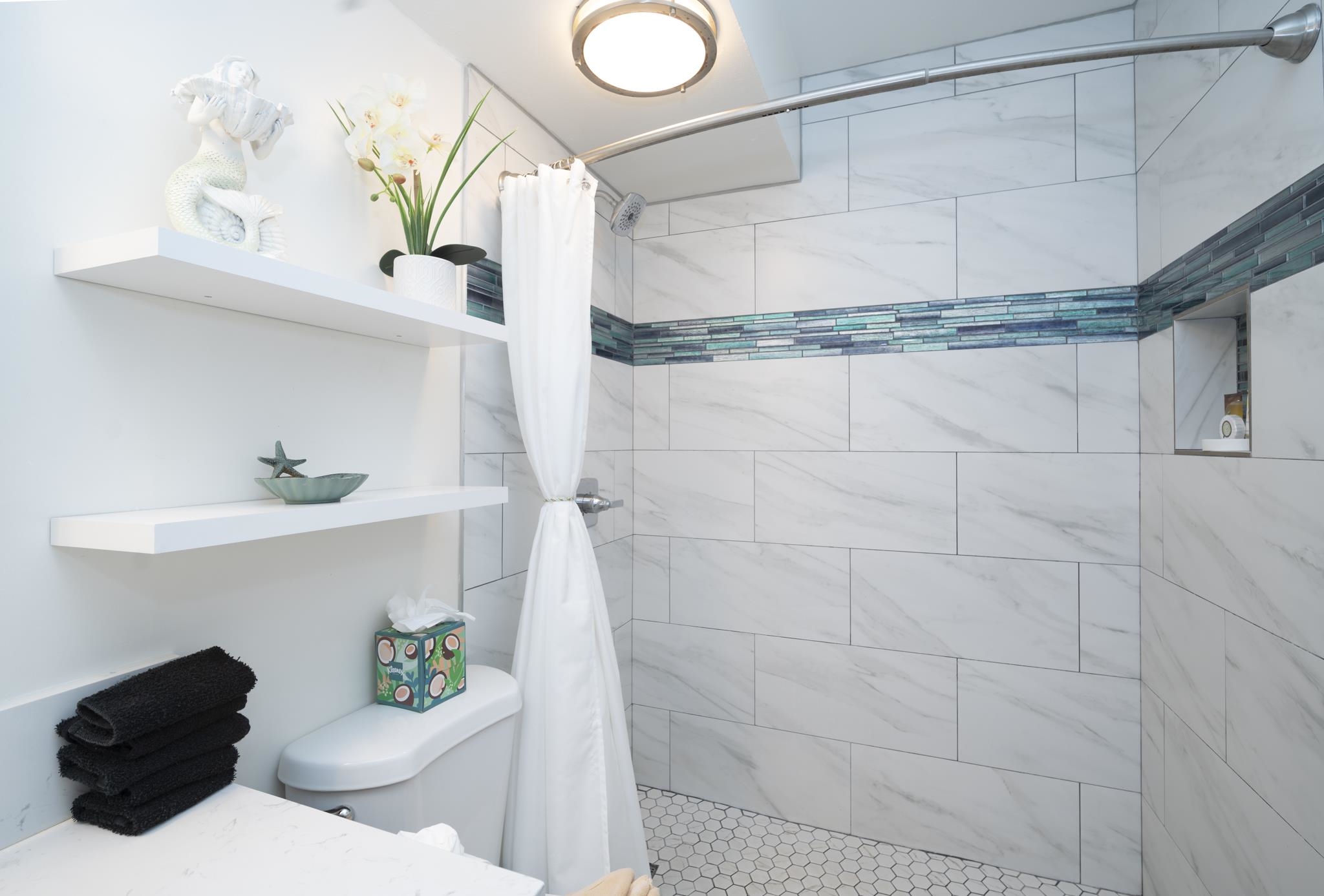 Kahana Manor condo # 411, Lahaina, Hawaii - photo 21 of 38