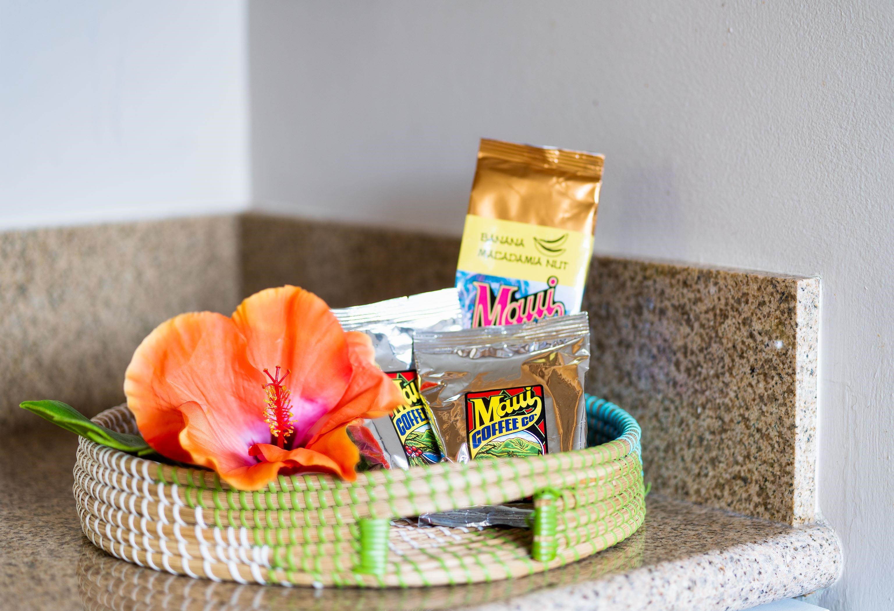 Kahana Manor condo # 418, Lahaina, Hawaii - photo 11 of 33