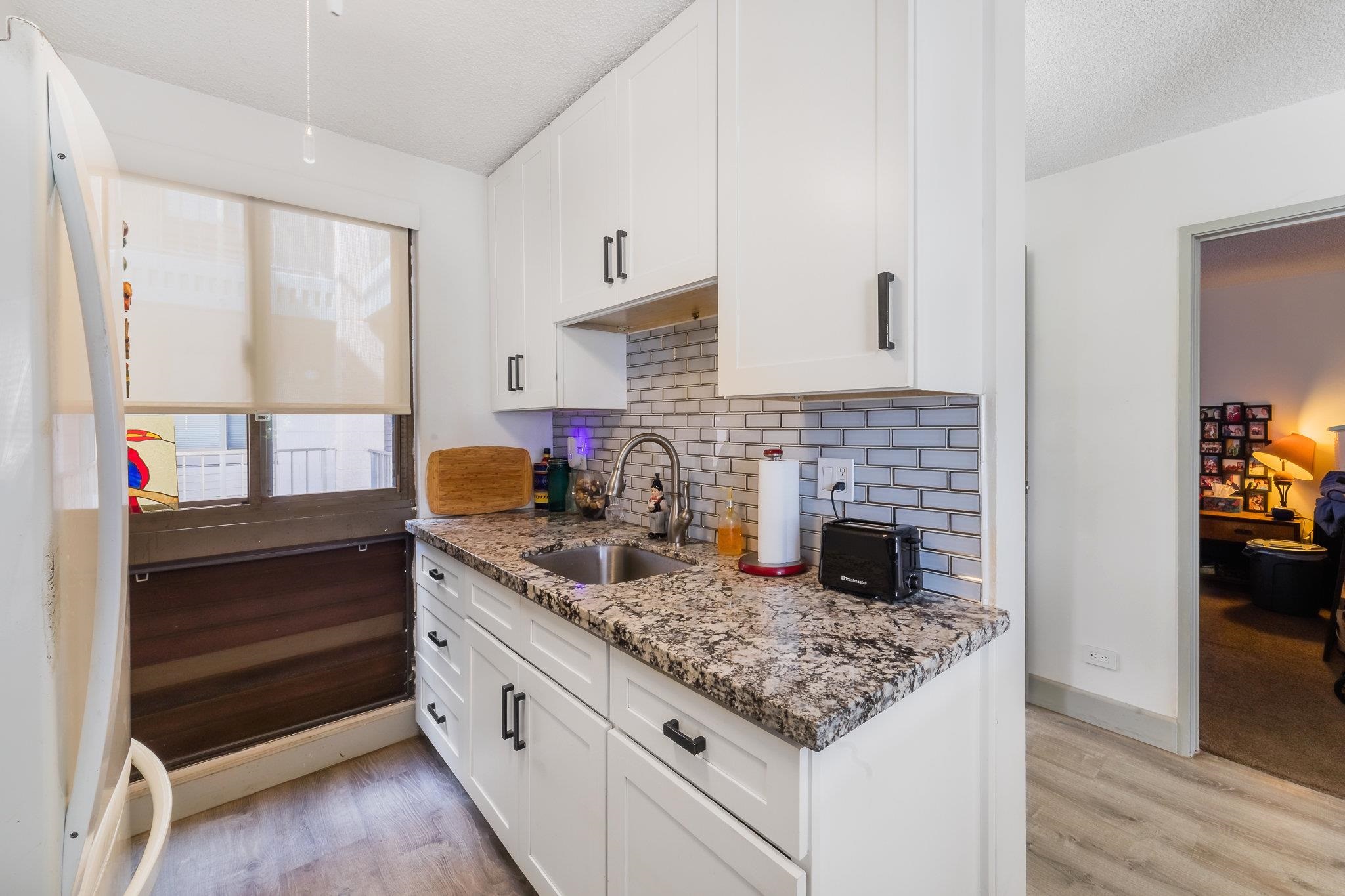 Kahana Manor condo # 419, Lahaina, Hawaii - photo 4 of 32