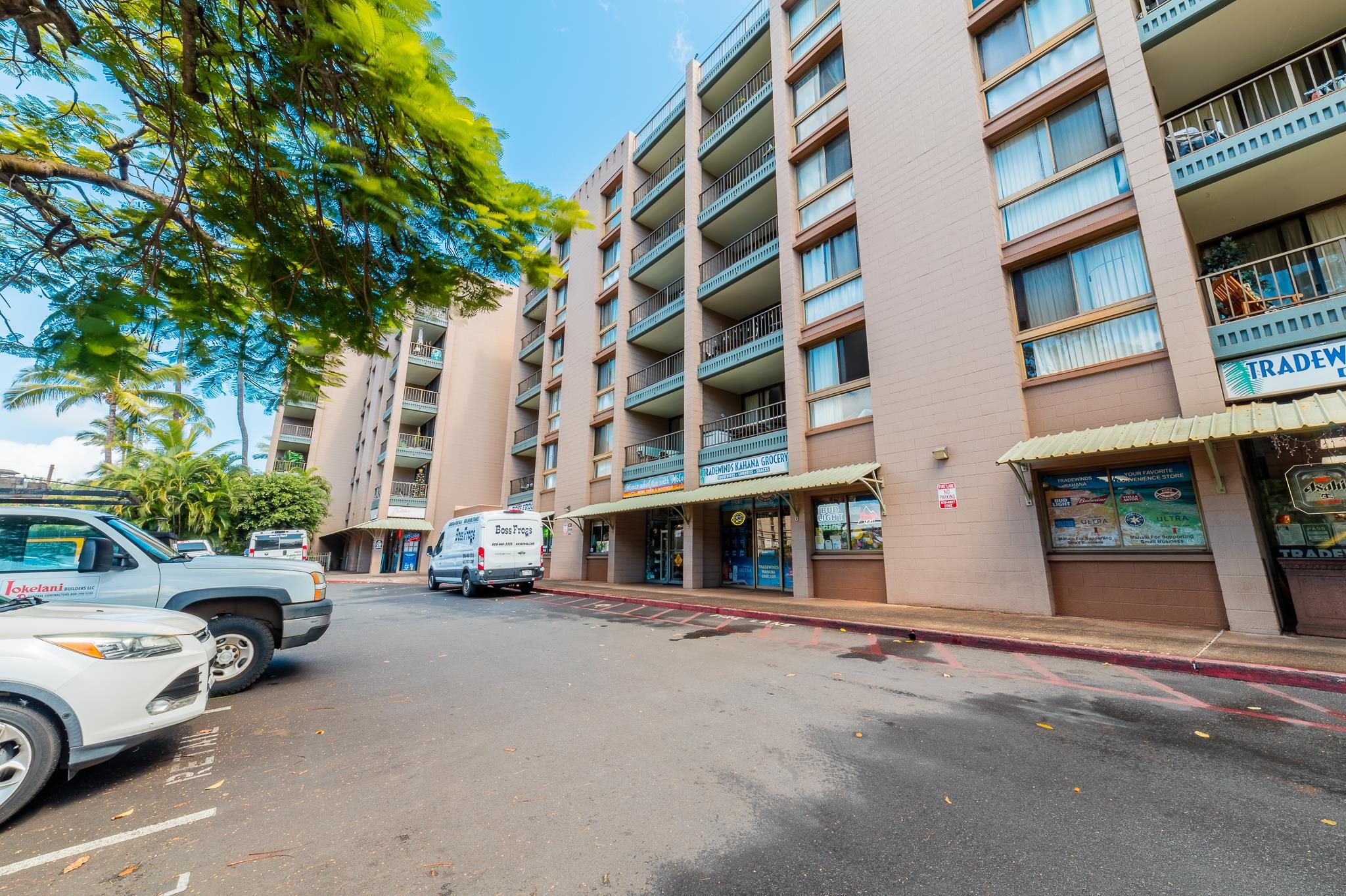 Kahana Manor condo # 419, Lahaina, Hawaii - photo 31 of 32