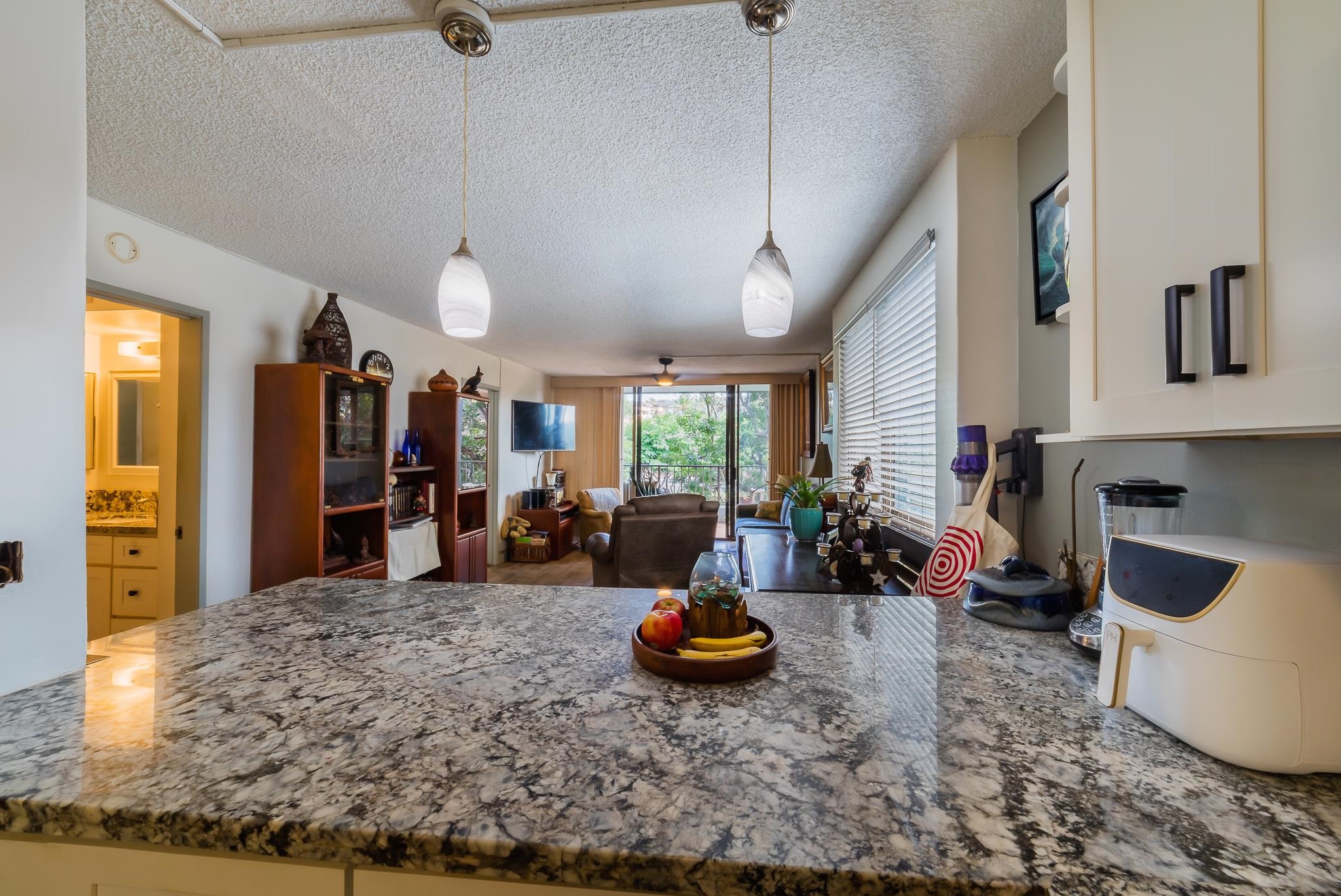 Kahana Manor condo # 419, Lahaina, Hawaii - photo 6 of 32