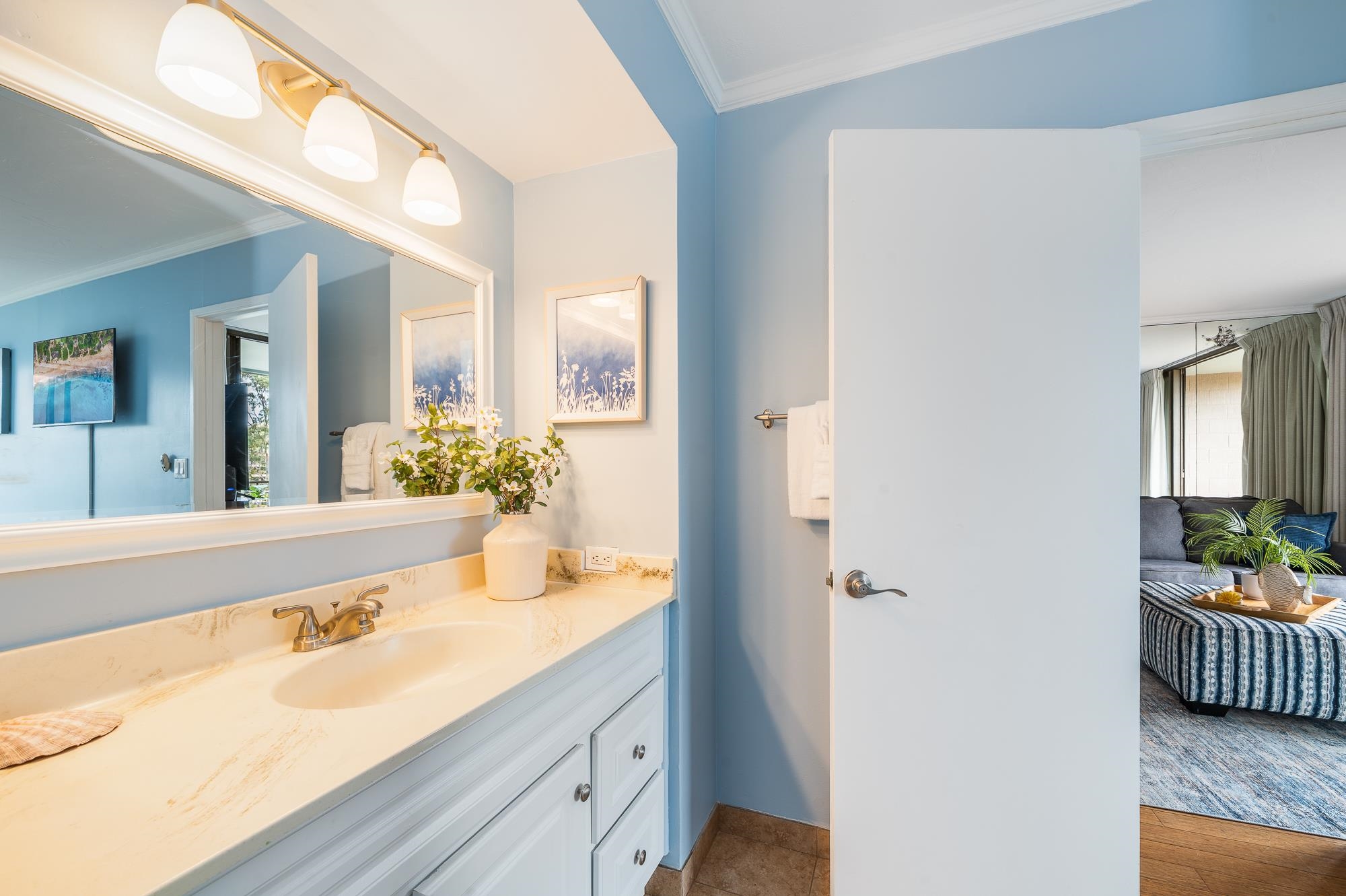 Kahana Manor condo # 608, Lahaina, Hawaii - photo 20 of 40