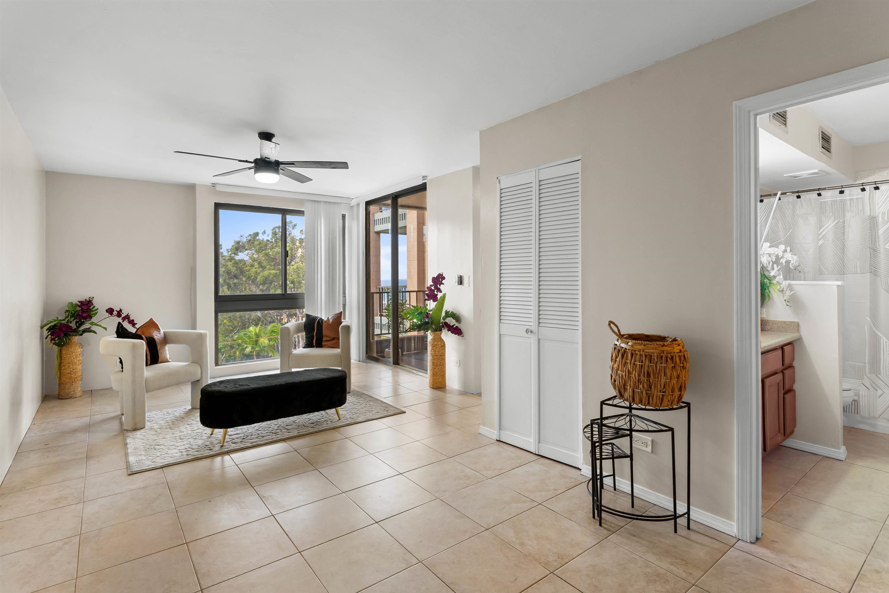 Kahana Manor condo # 609, Lahaina, Hawaii - photo 2 of 29