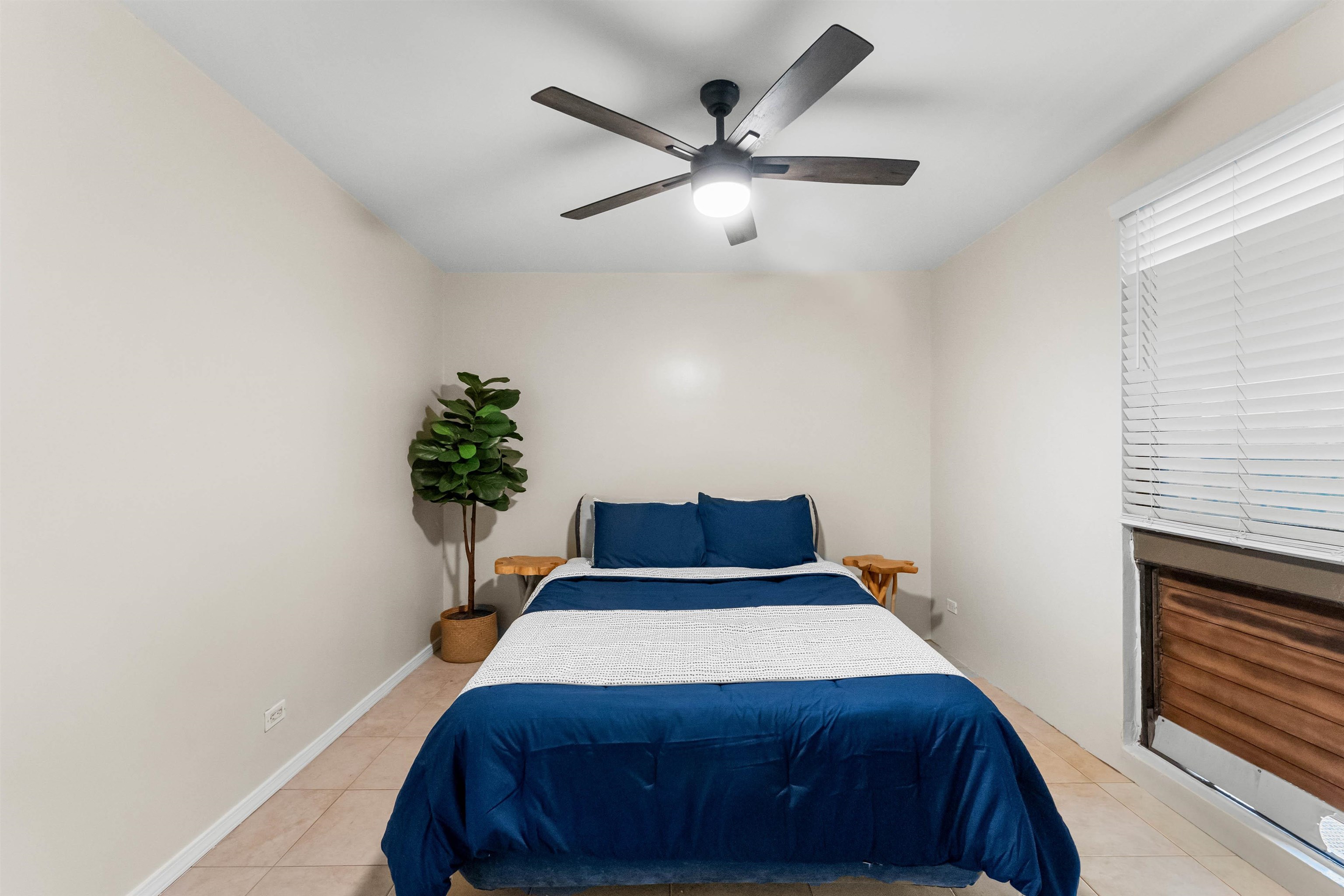 Kahana Manor condo # 609, Lahaina, Hawaii - photo 11 of 29