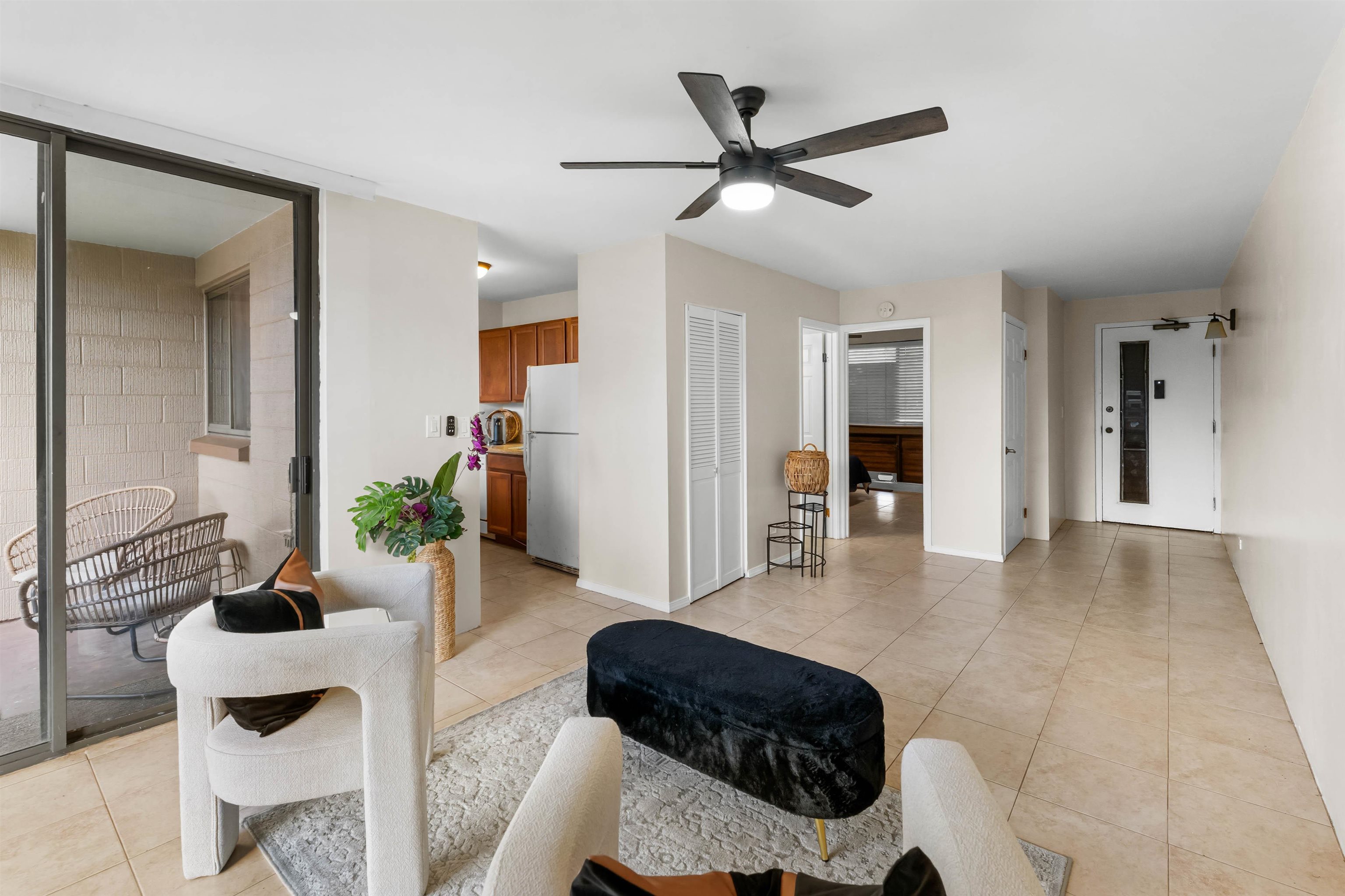 Kahana Manor condo # 609, Lahaina, Hawaii - photo 4 of 29