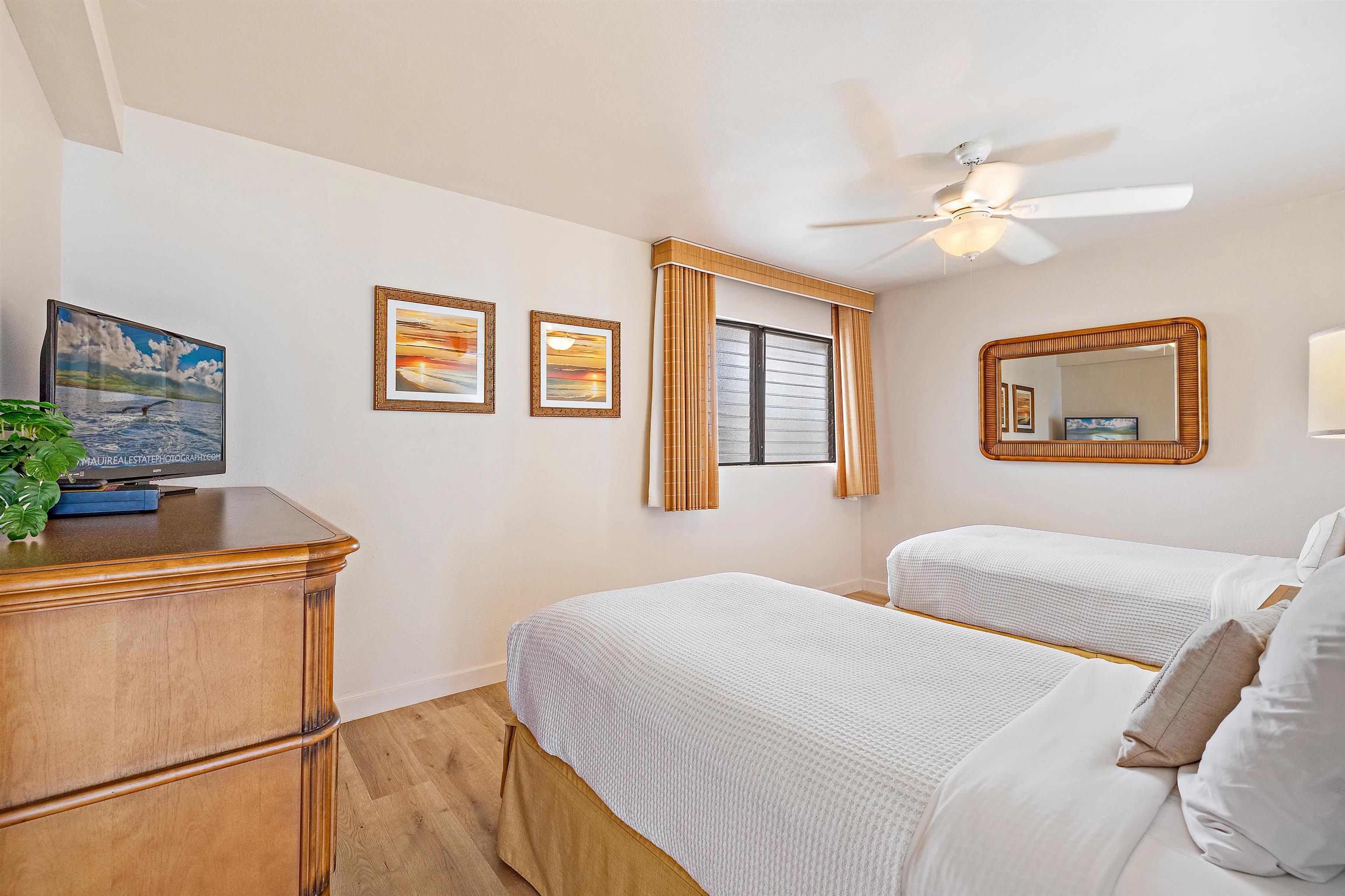 Valley Isle Resort condo # 1003B, Lahaina, Hawaii - photo 32 of 47