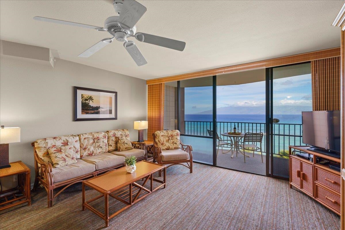 Valley Isle Resort condo # 1005B, Lahaina, Hawaii - photo 10 of 30