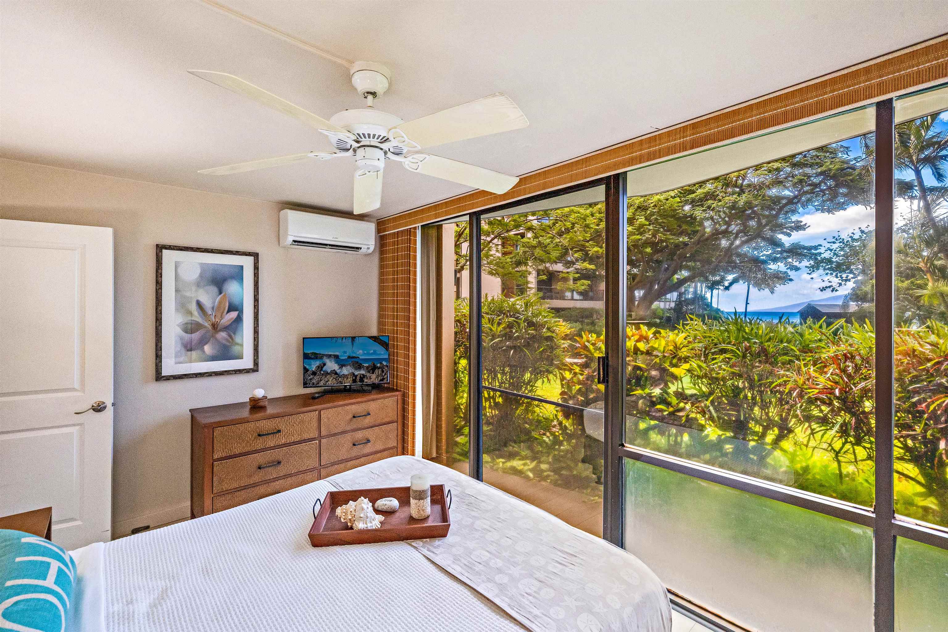 Valley Isle Resort condo # 101B, Lahaina, Hawaii - photo 15 of 26