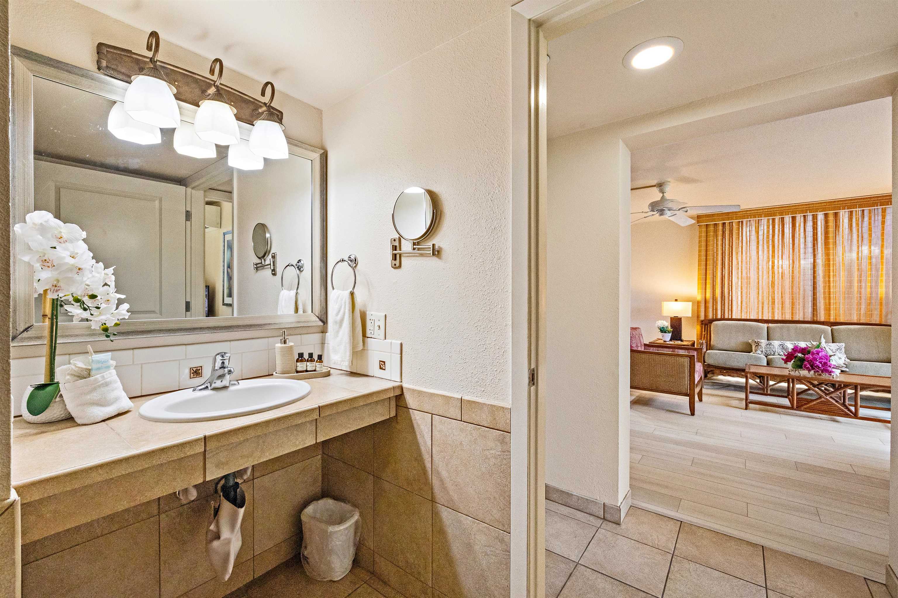 Valley Isle Resort condo # 101B, Lahaina, Hawaii - photo 20 of 26