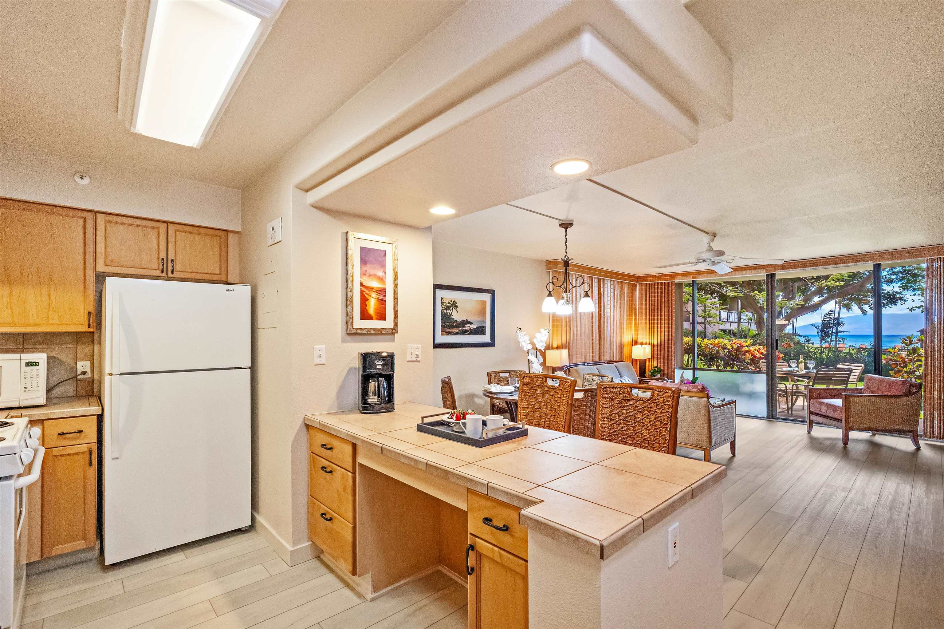 Valley Isle Resort condo # 101B, Lahaina, Hawaii - photo 19 of 37