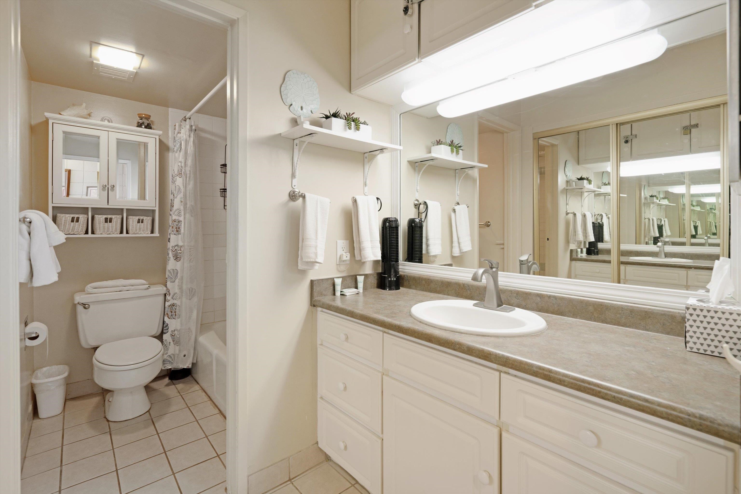 Valley Isle Resort condo # 107B, Lahaina, Hawaii - photo 15 of 35