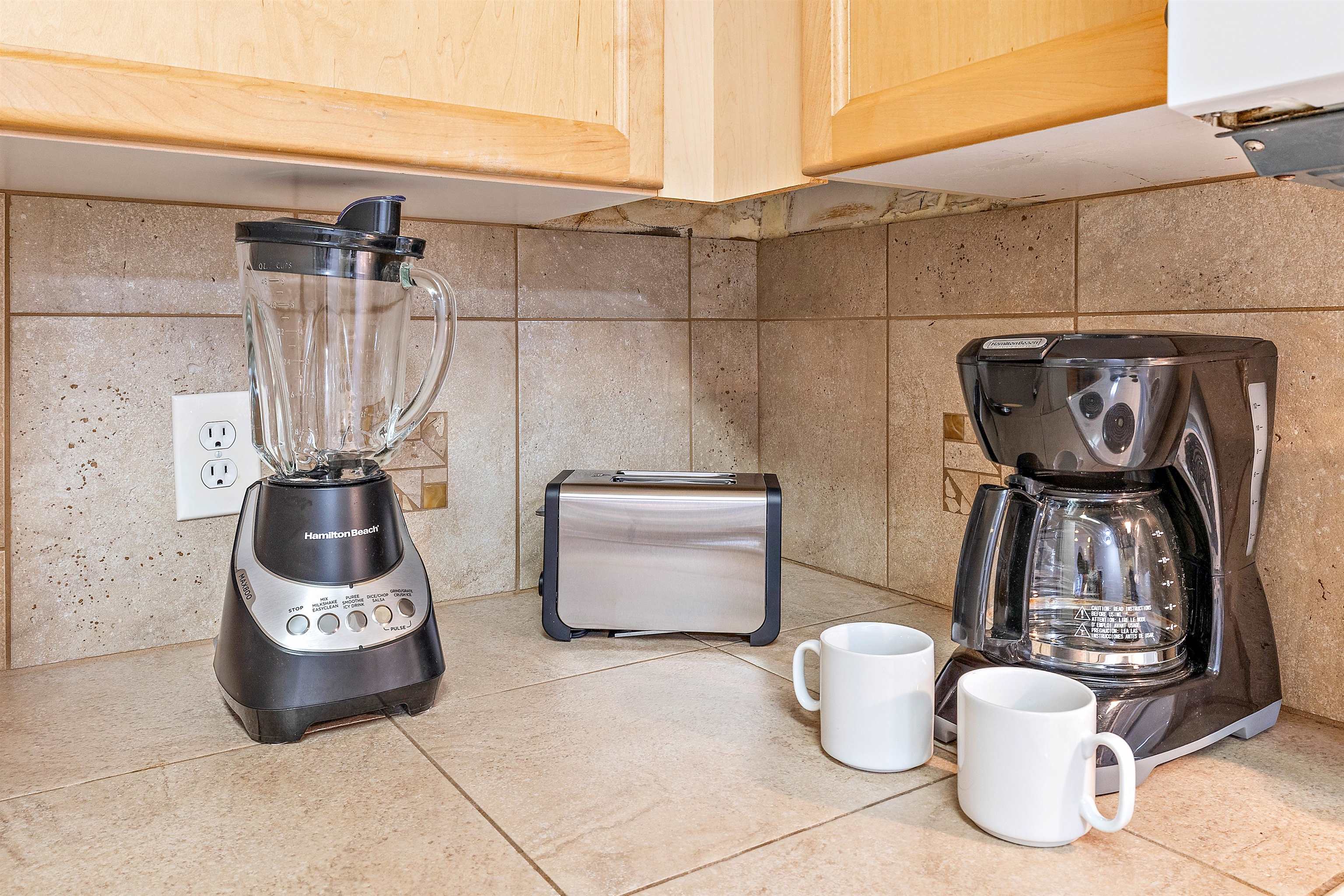 Valley Isle Resort condo # 1102B, Lahaina, Hawaii - photo 19 of 45