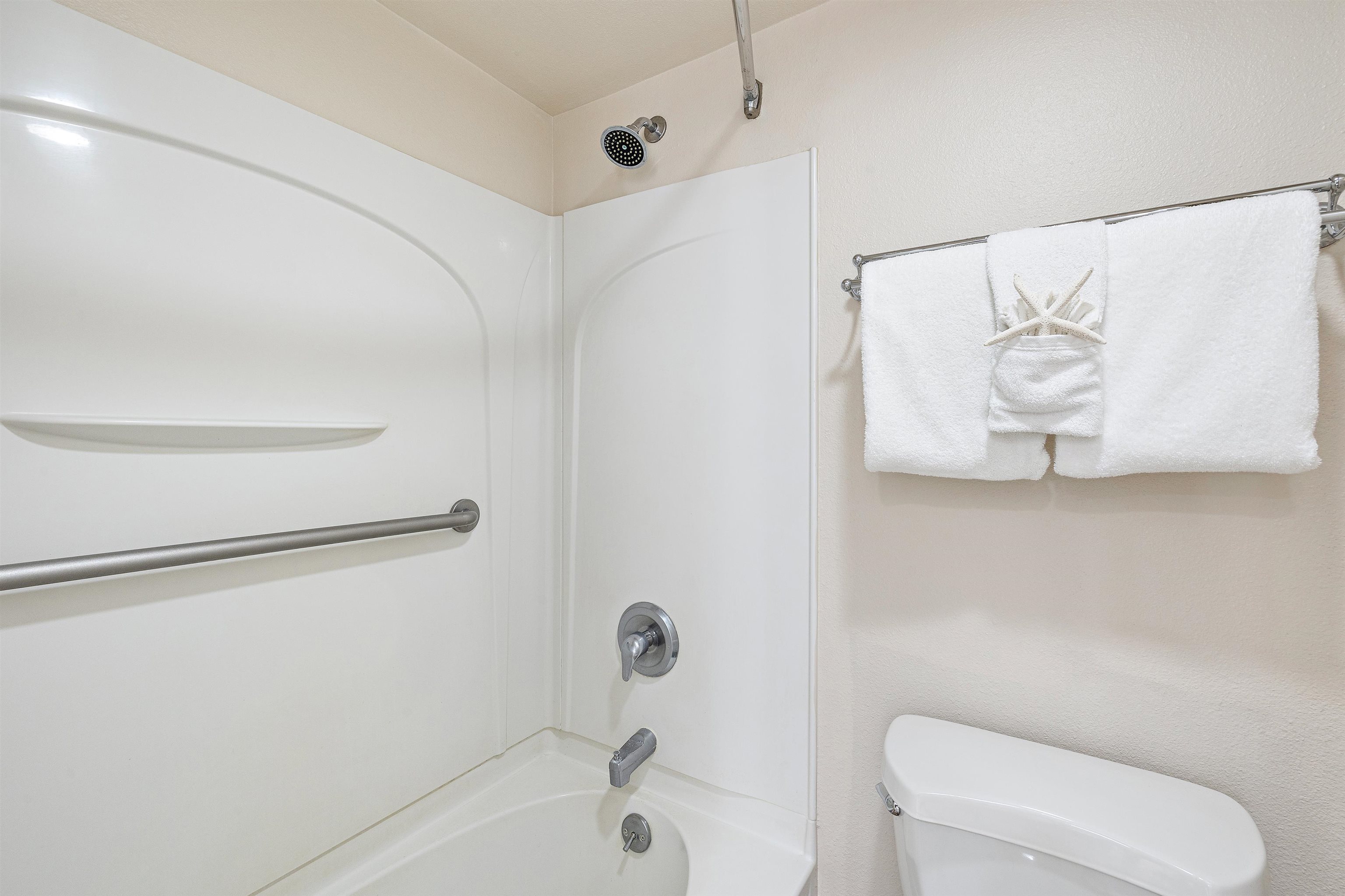 Valley Isle Resort condo # 1102B, Lahaina, Hawaii - photo 23 of 45