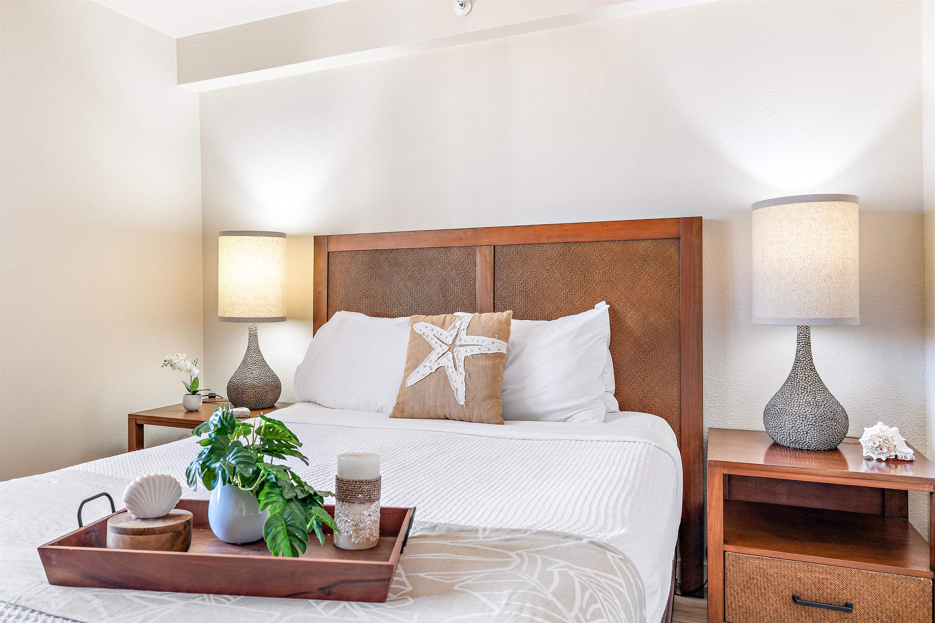 Valley Isle Resort condo # 1102B, Lahaina, Hawaii - photo 26 of 45