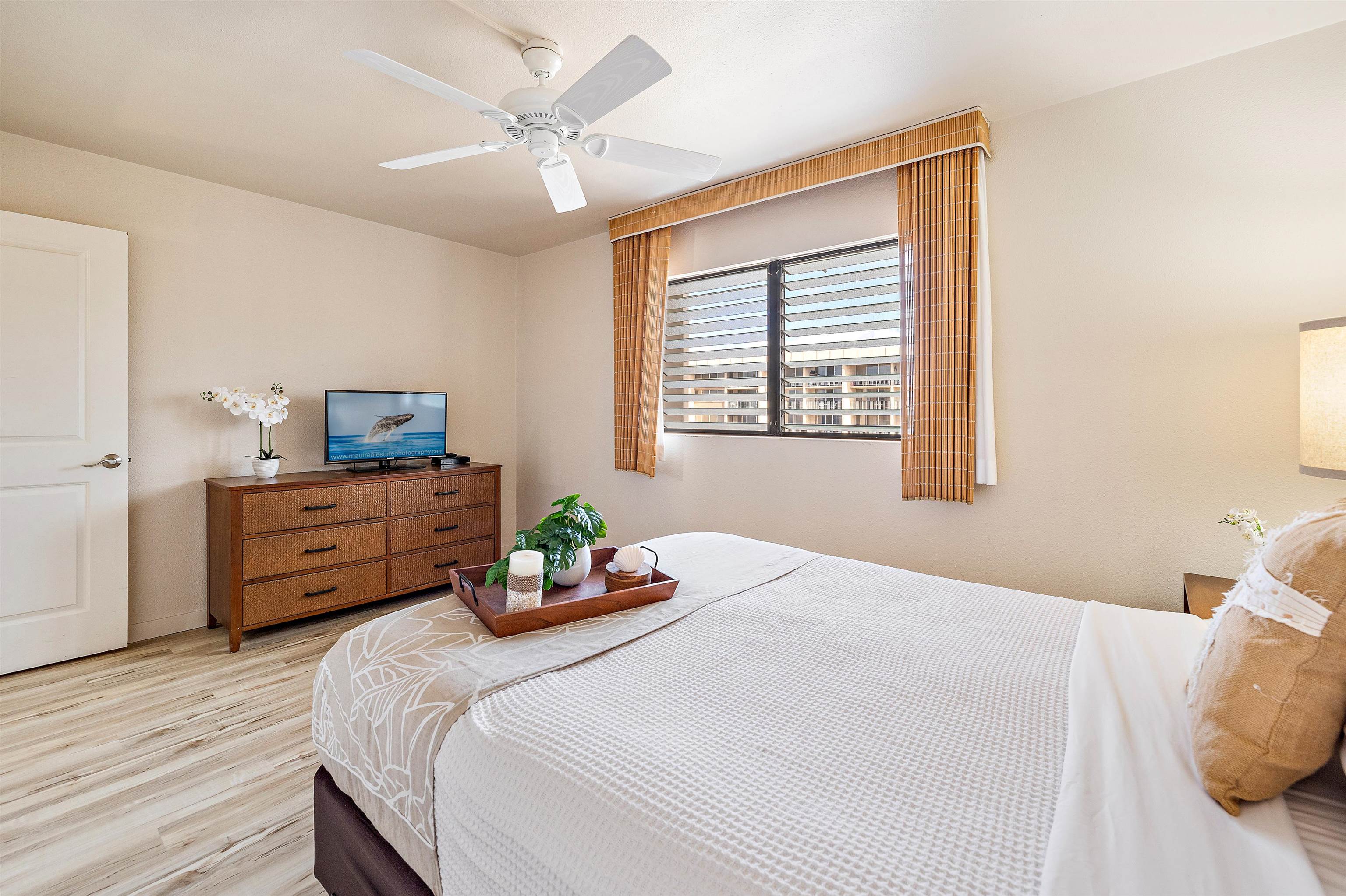 Valley Isle Resort condo # 1102B, Lahaina, Hawaii - photo 29 of 45