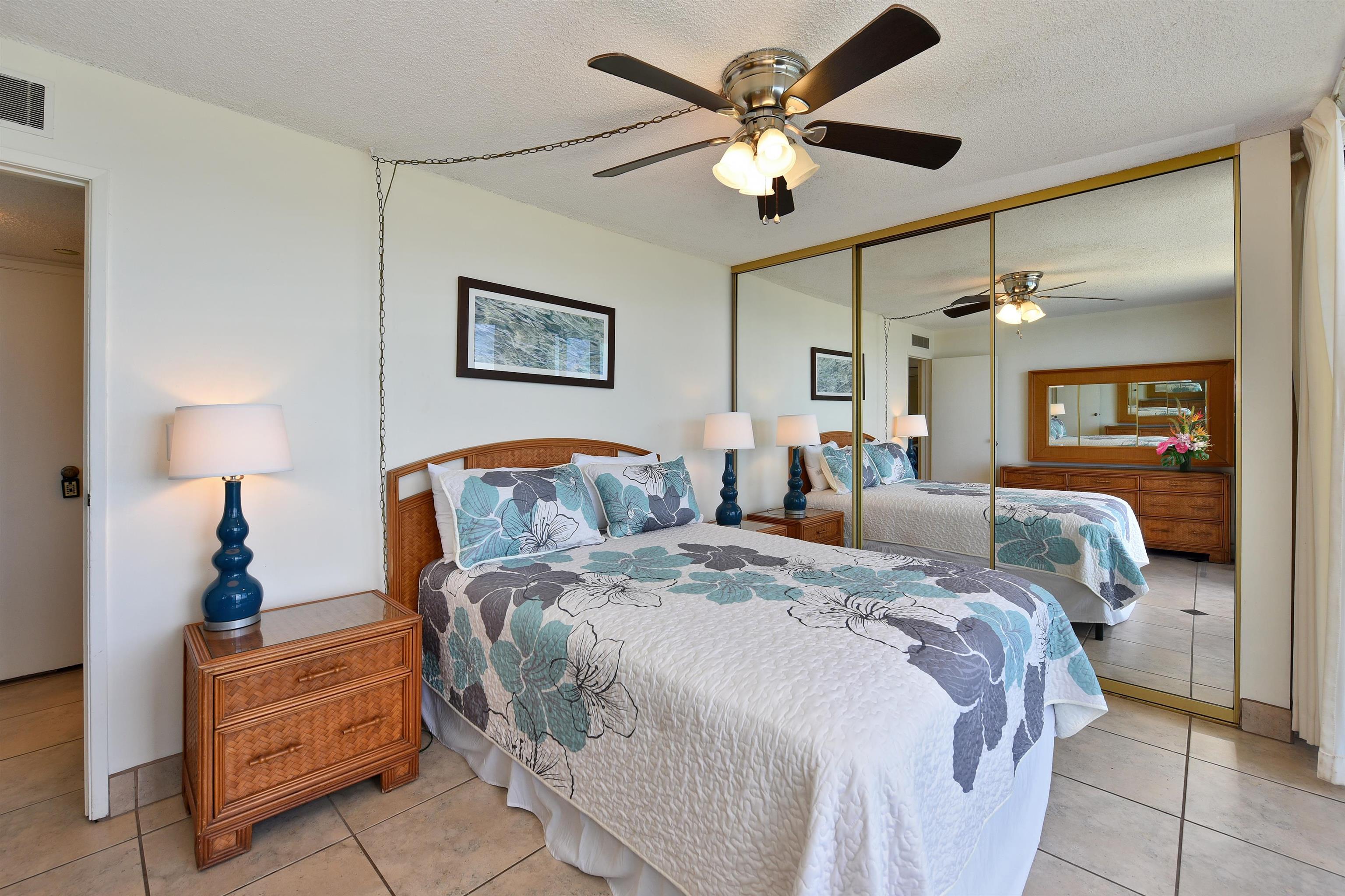 Valley Isle Resort condo # 1104B, Lahaina, Hawaii - photo 18 of 38