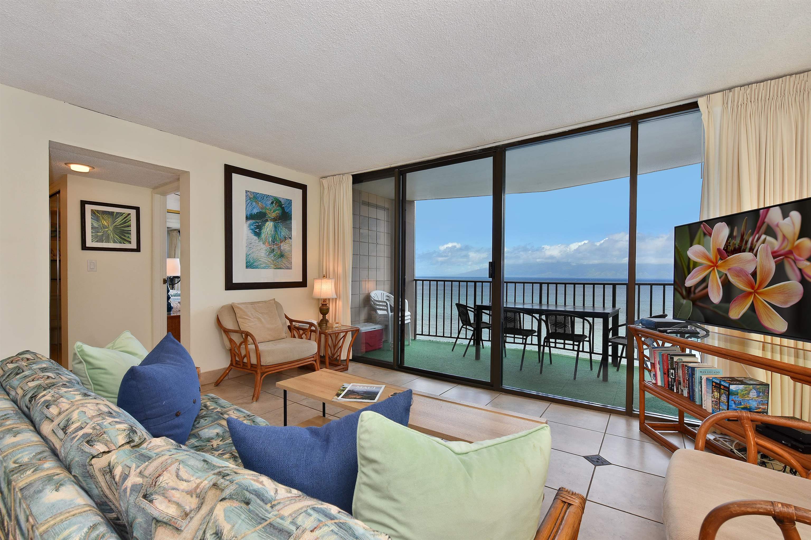 Valley Isle Resort condo # 1104B, Lahaina, Hawaii - photo 3 of 38