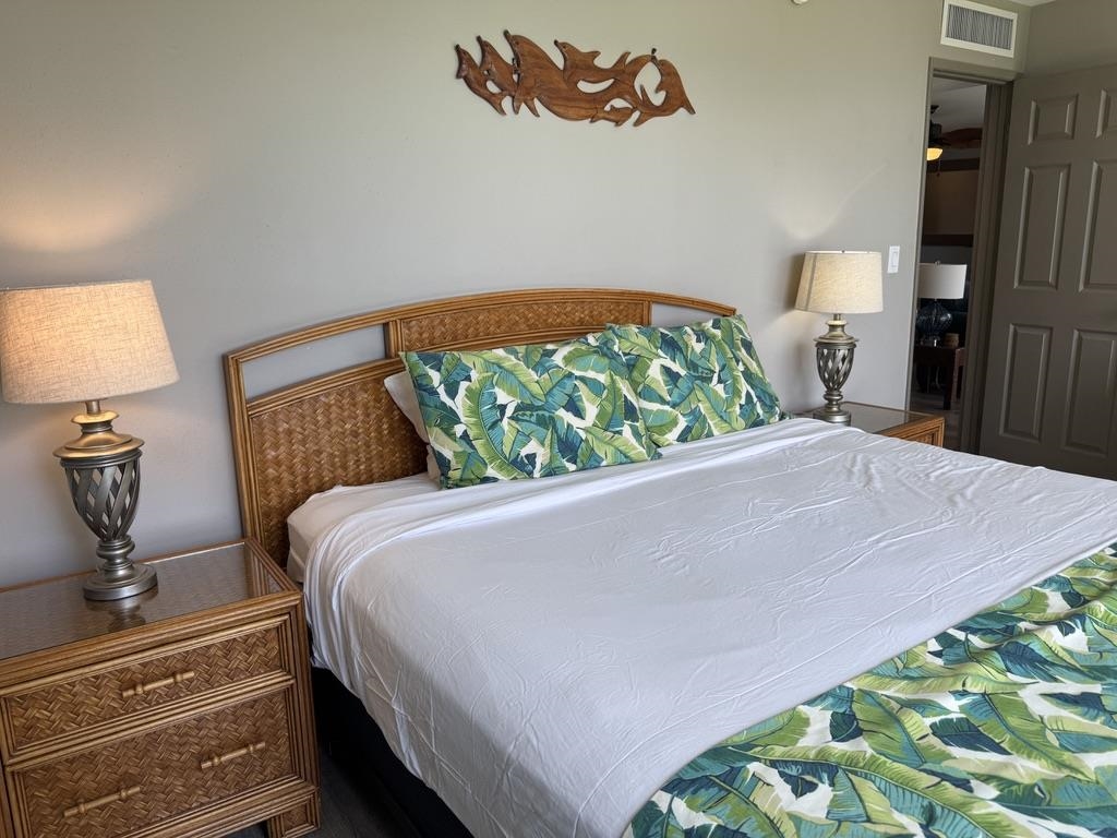 Valley Isle Resort condo # 201B, Lahaina, Hawaii - photo 18 of 26