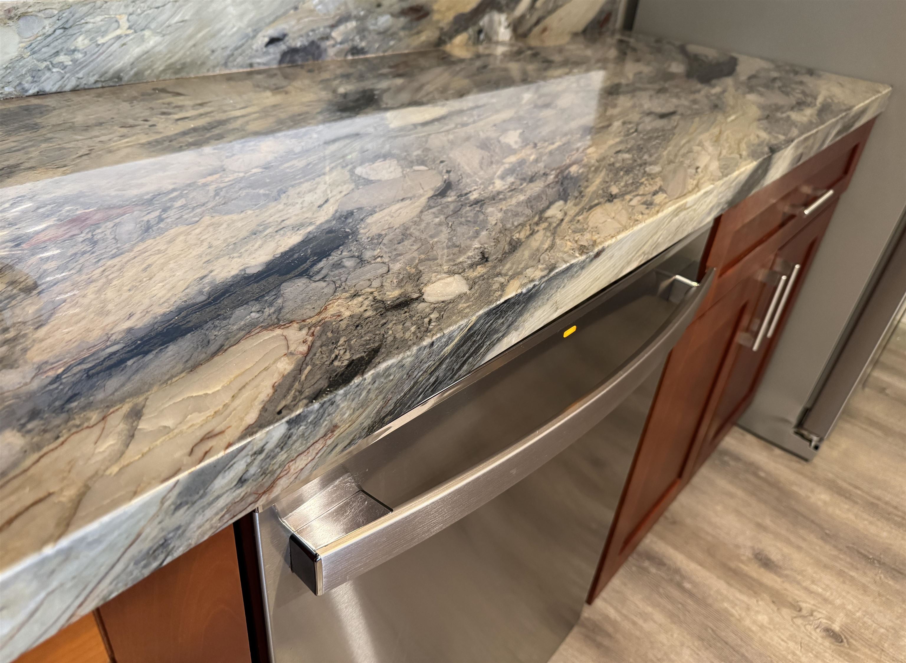 Valley Isle Resort condo # 201B, Lahaina, Hawaii - photo 3 of 26