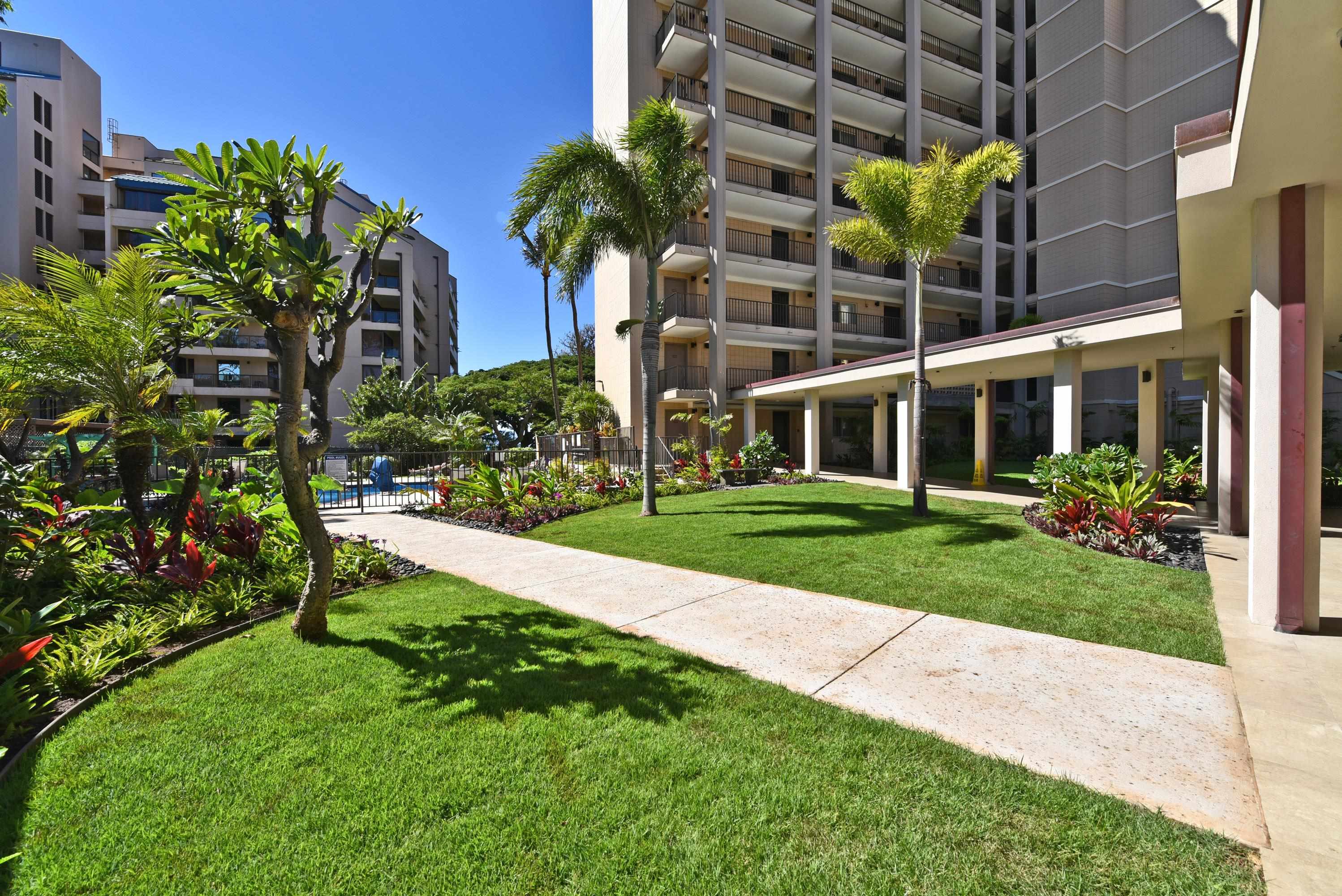 Valley Isle Resort condo # 207B, Lahaina, Hawaii - photo 40 of 45