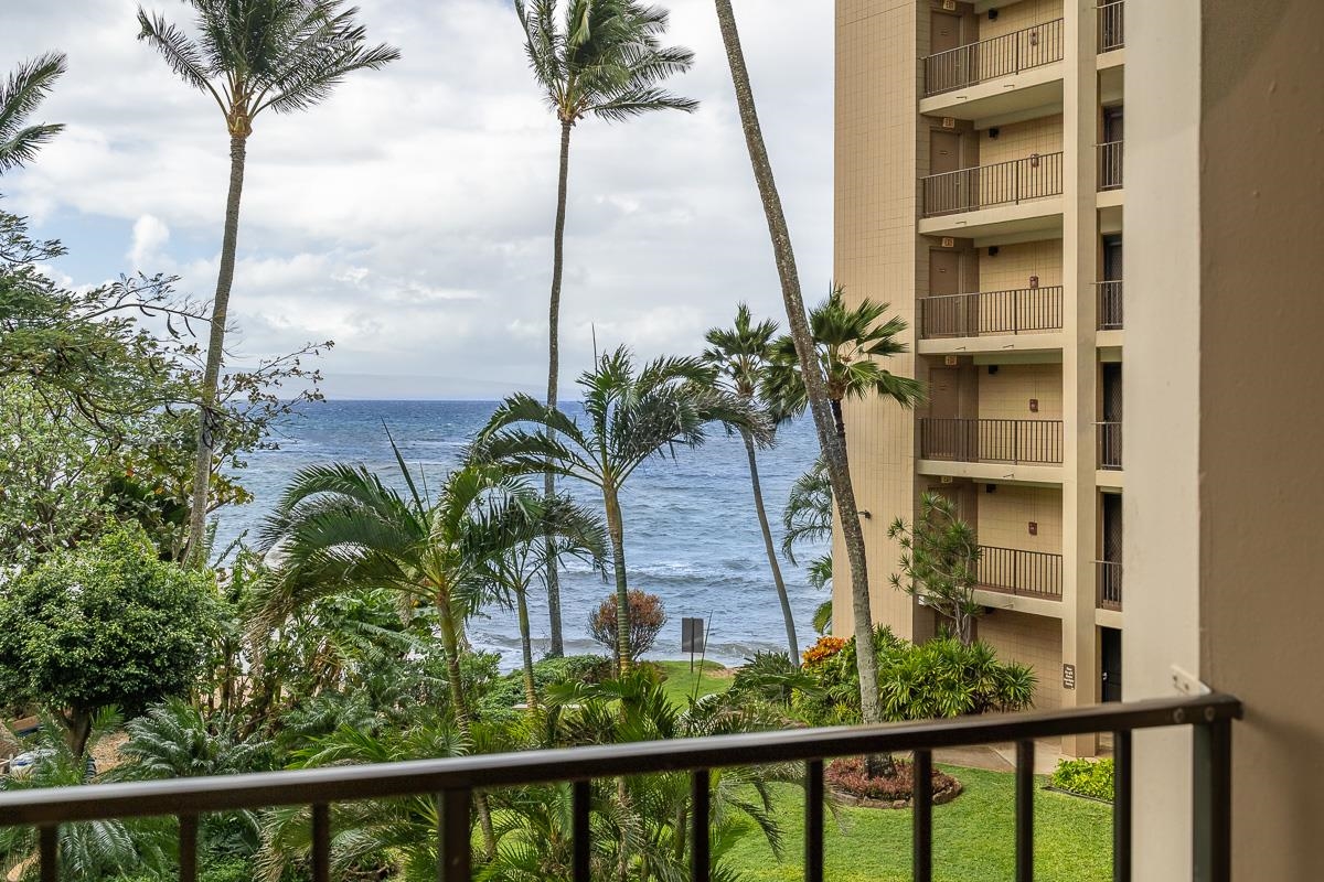 Valley Isle Resort condo # 301B, Lahaina, Hawaii - photo 3 of 30