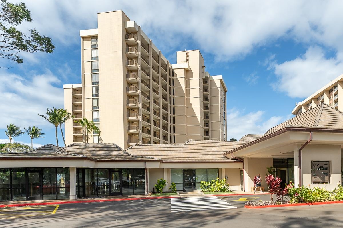 Valley Isle Resort condo # 301B, Lahaina, Hawaii - photo 25 of 30