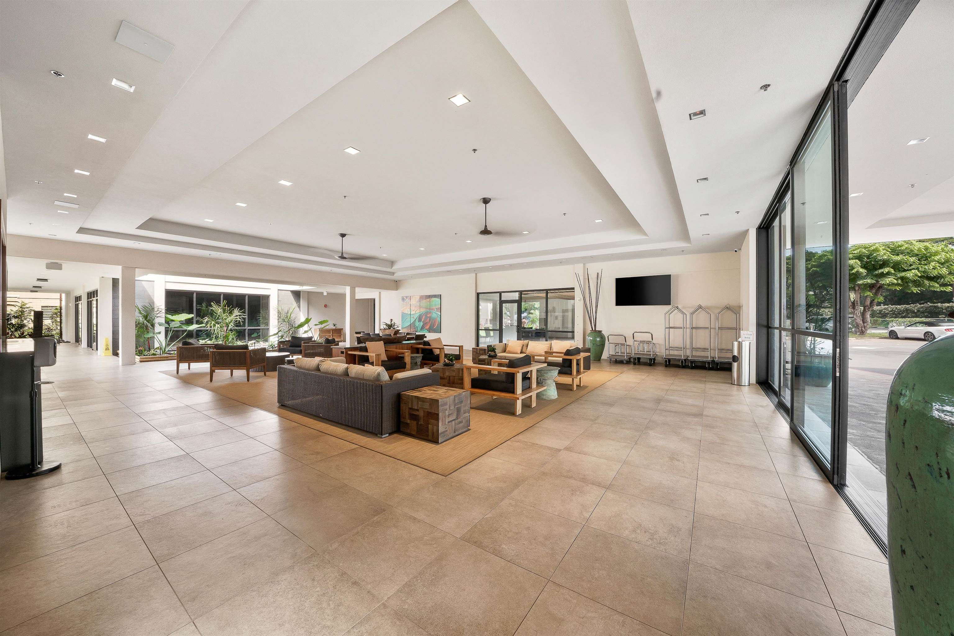 Valley Isle Resort condo # 309, Lahaina, Hawaii - photo 26 of 31