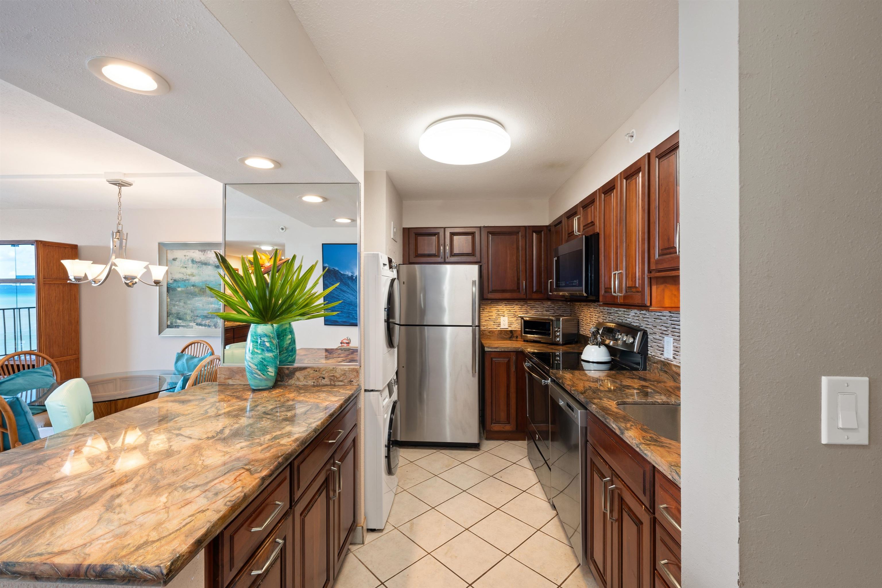 Valley Isle Resort condo # 309, Lahaina, Hawaii - photo 6 of 31