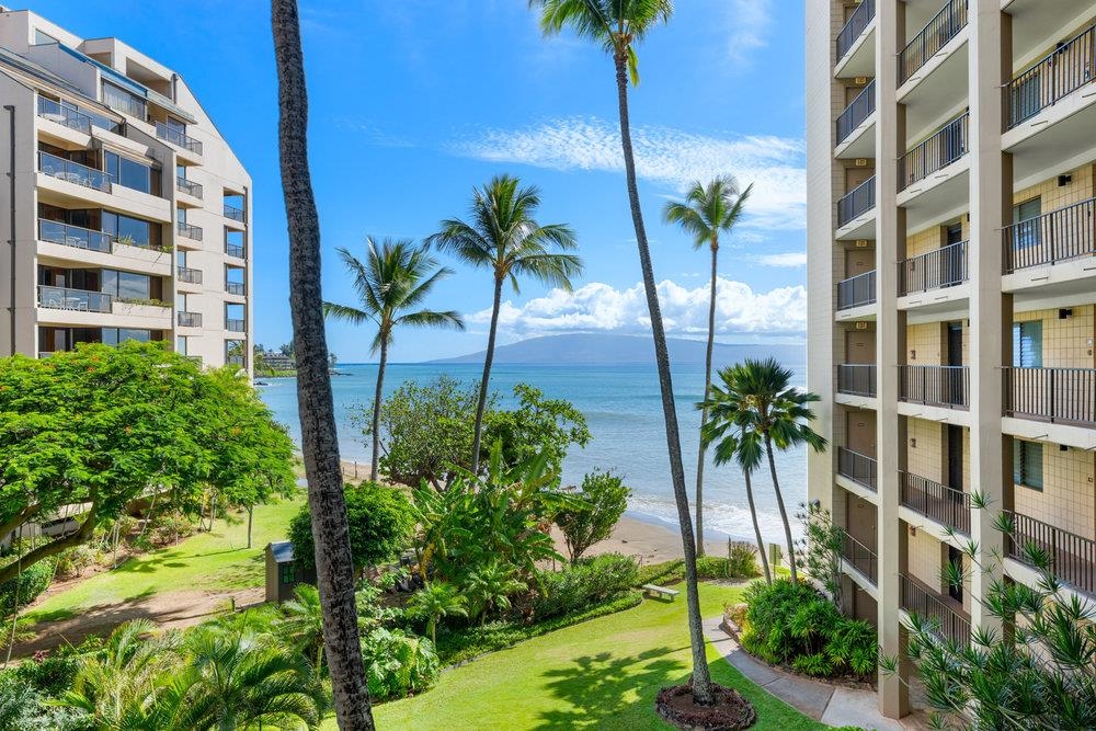 Valley Isle Resort condo # 403, Lahaina, Hawaii - photo 17 of 42