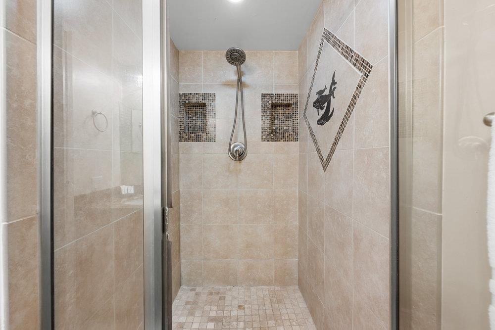 Valley Isle Resort condo # 403, Lahaina, Hawaii - photo 24 of 42