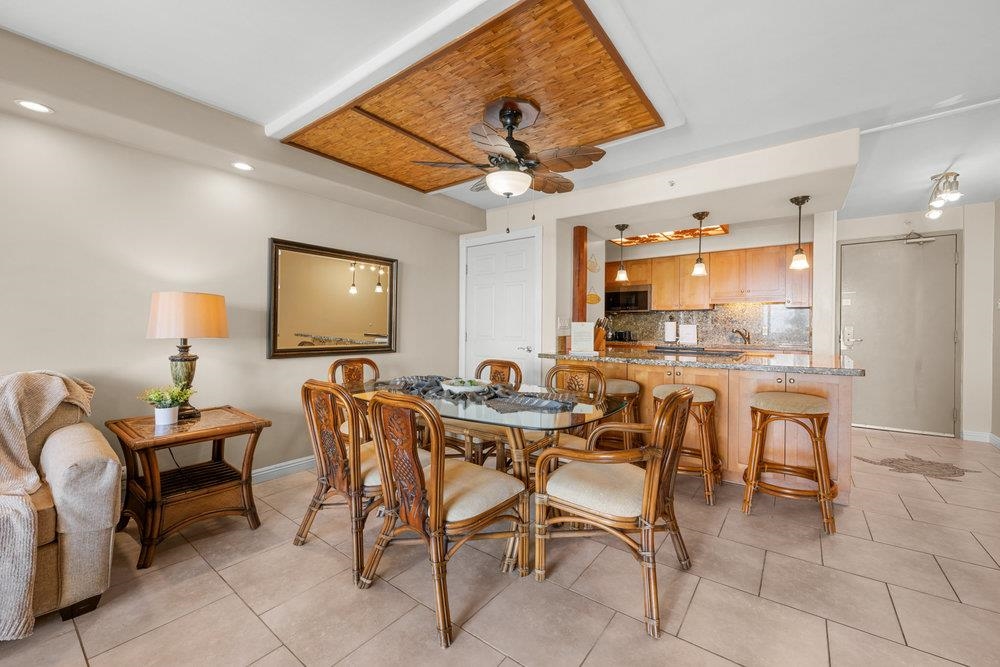 Valley Isle Resort condo # 403, Lahaina, Hawaii - photo 6 of 42