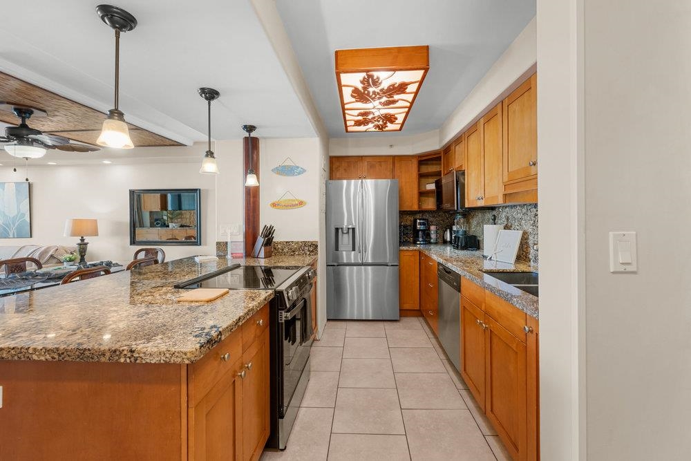 Valley Isle Resort condo # 403, Lahaina, Hawaii - photo 8 of 42