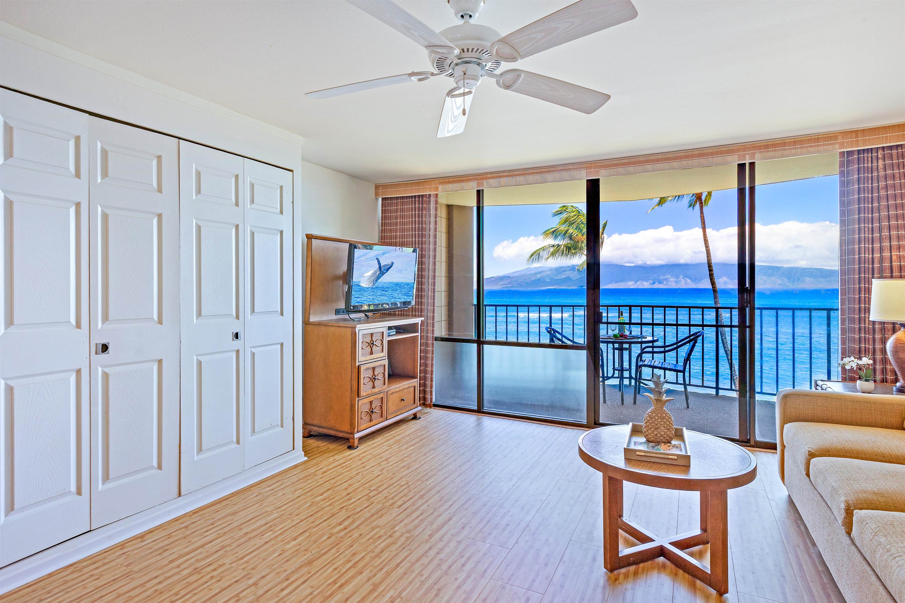 Valley Isle Resort condo # 406B, Lahaina, Hawaii - photo 4 of 26